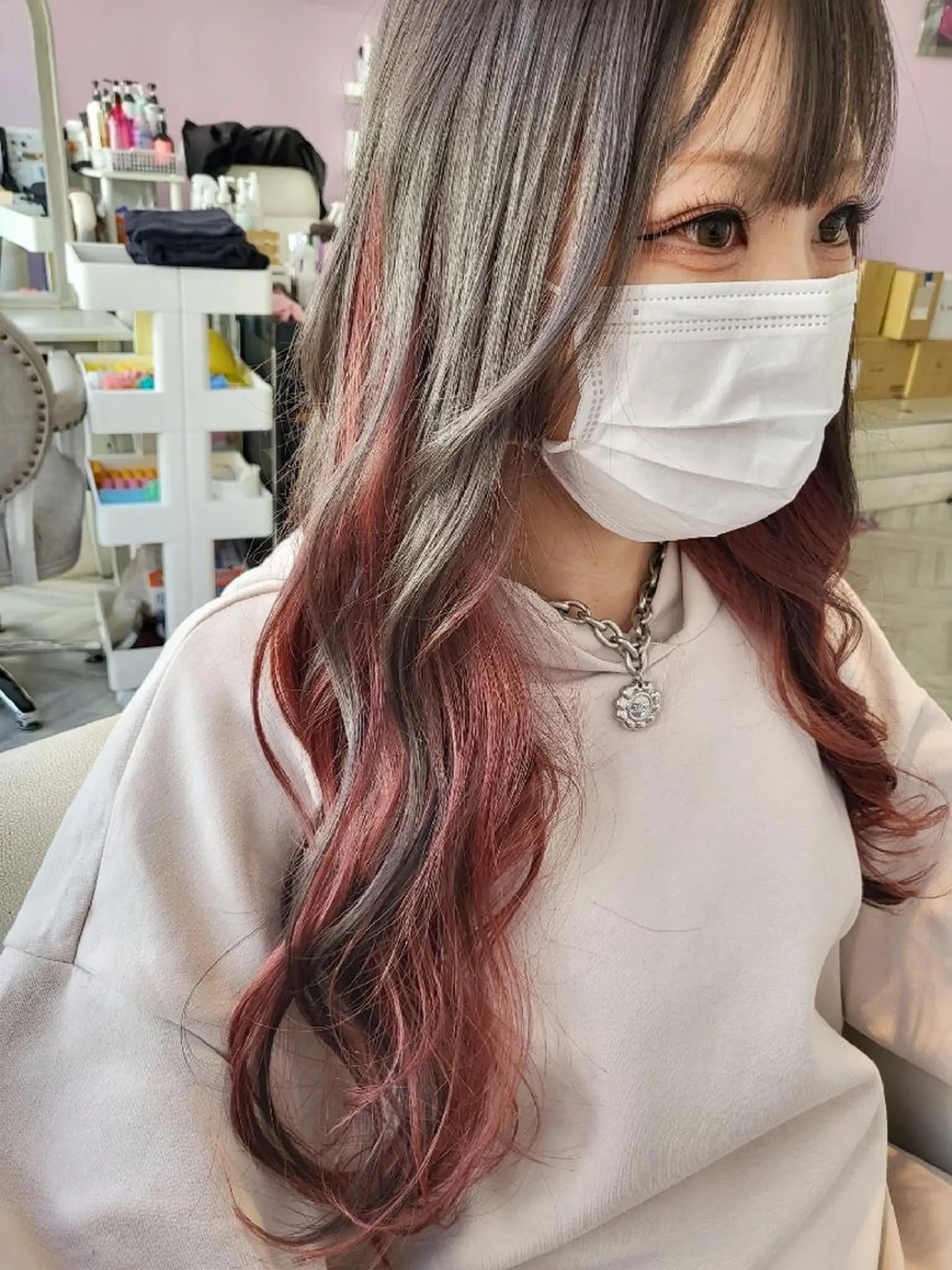 ロング カラー ヘアアレンジ レッドカラー シルバー ナカシマ  アユミのヘアスタイル