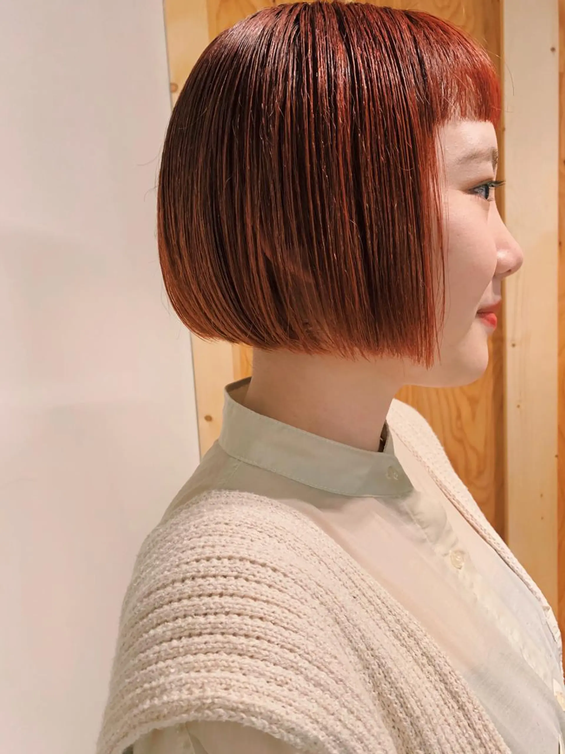 ショート カラー オレンジ オレンジレッド レッドカラー ボブ オン眉 tension 【テンション】のヘアスタイル