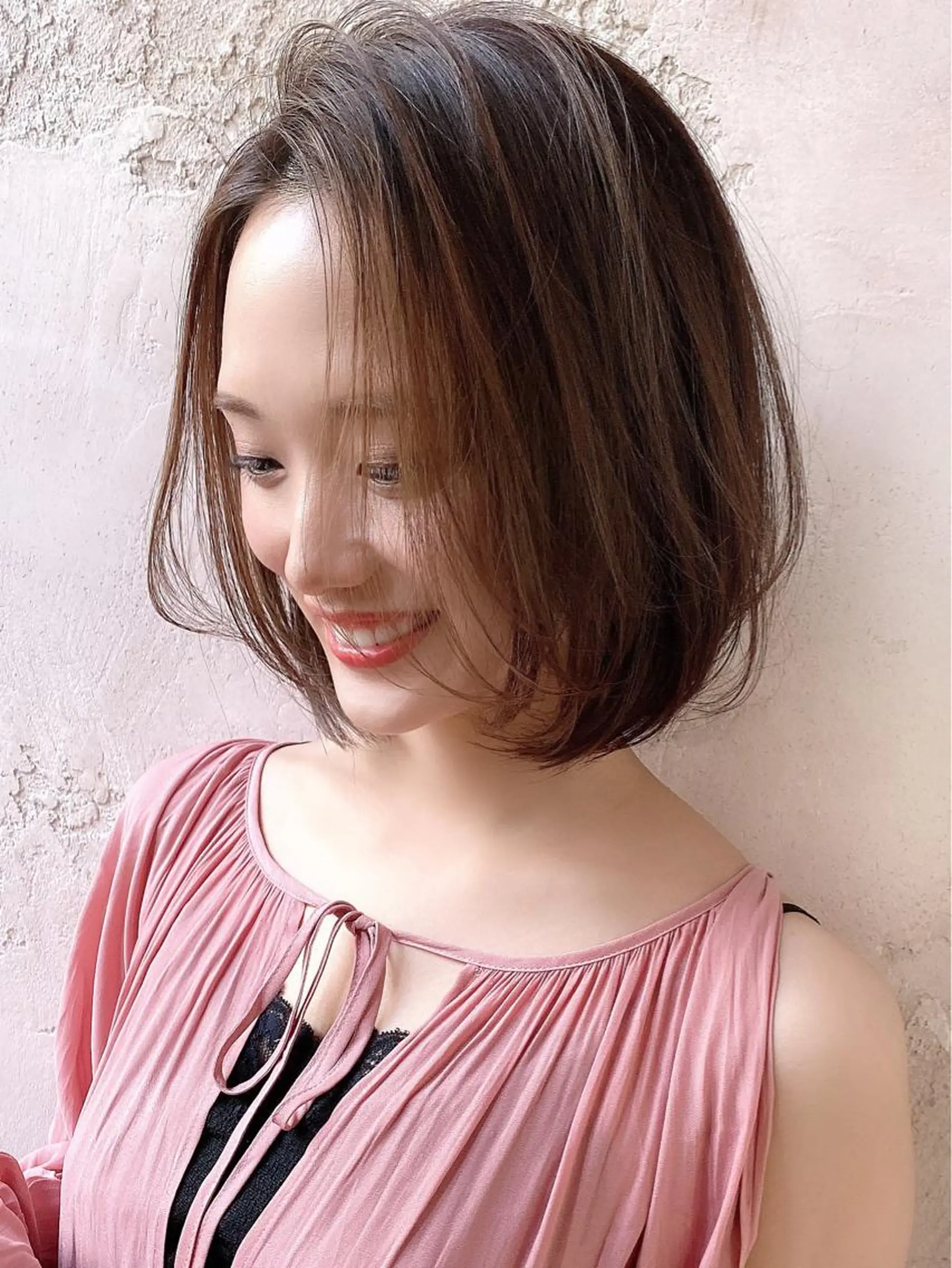 ショート カラー 透明感カラー ボブ かきあげバング カット ヘアカラー トリートメント ツヤ髪になりたい方へ 🩷柴田知亜希のヘアスタイル