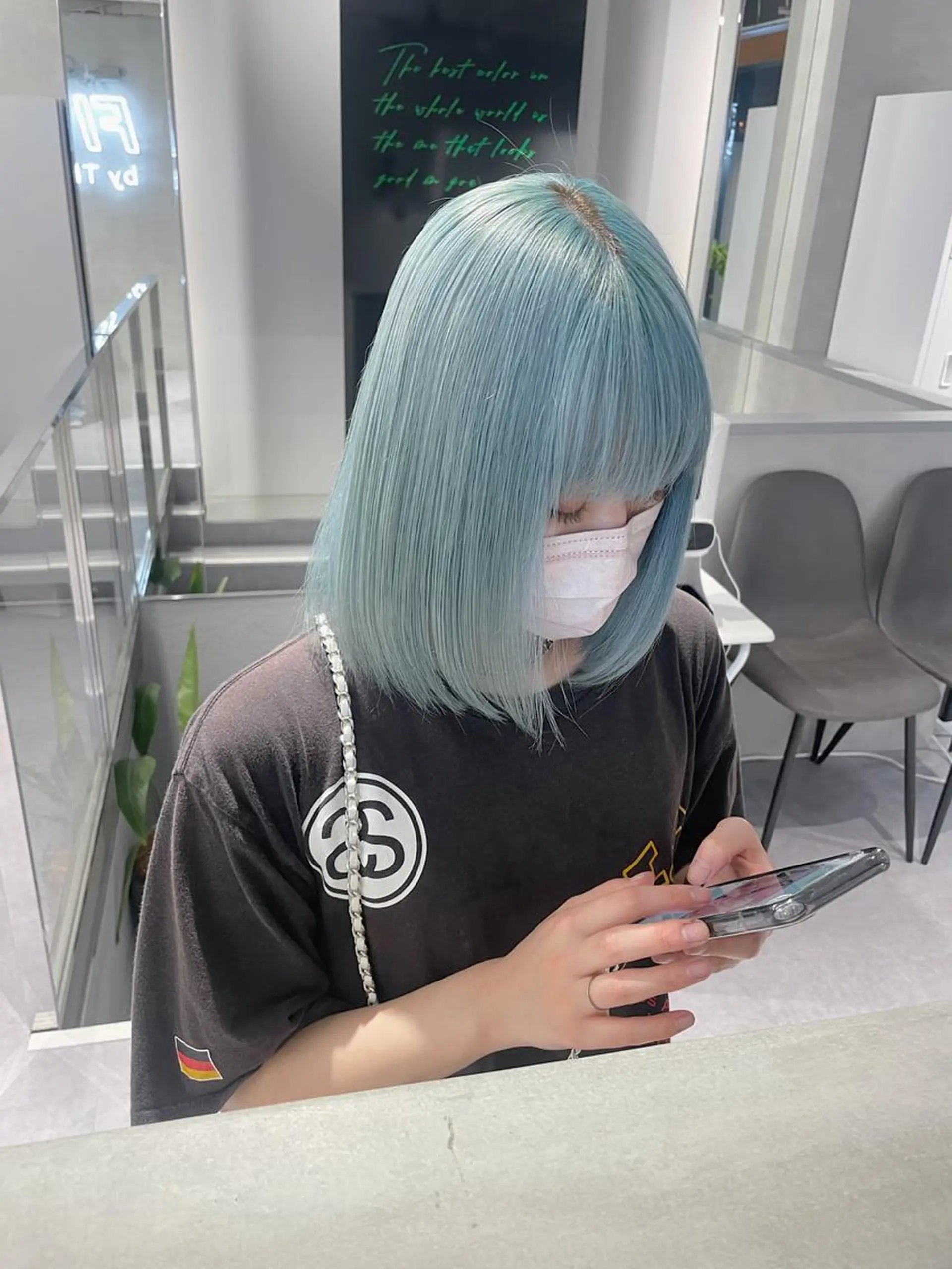 ショート カラー アッシュ バレイヤージュ ベージュカラー 黒髪 ブリーチ ikuma/ ミルクティーのヘアスタイル