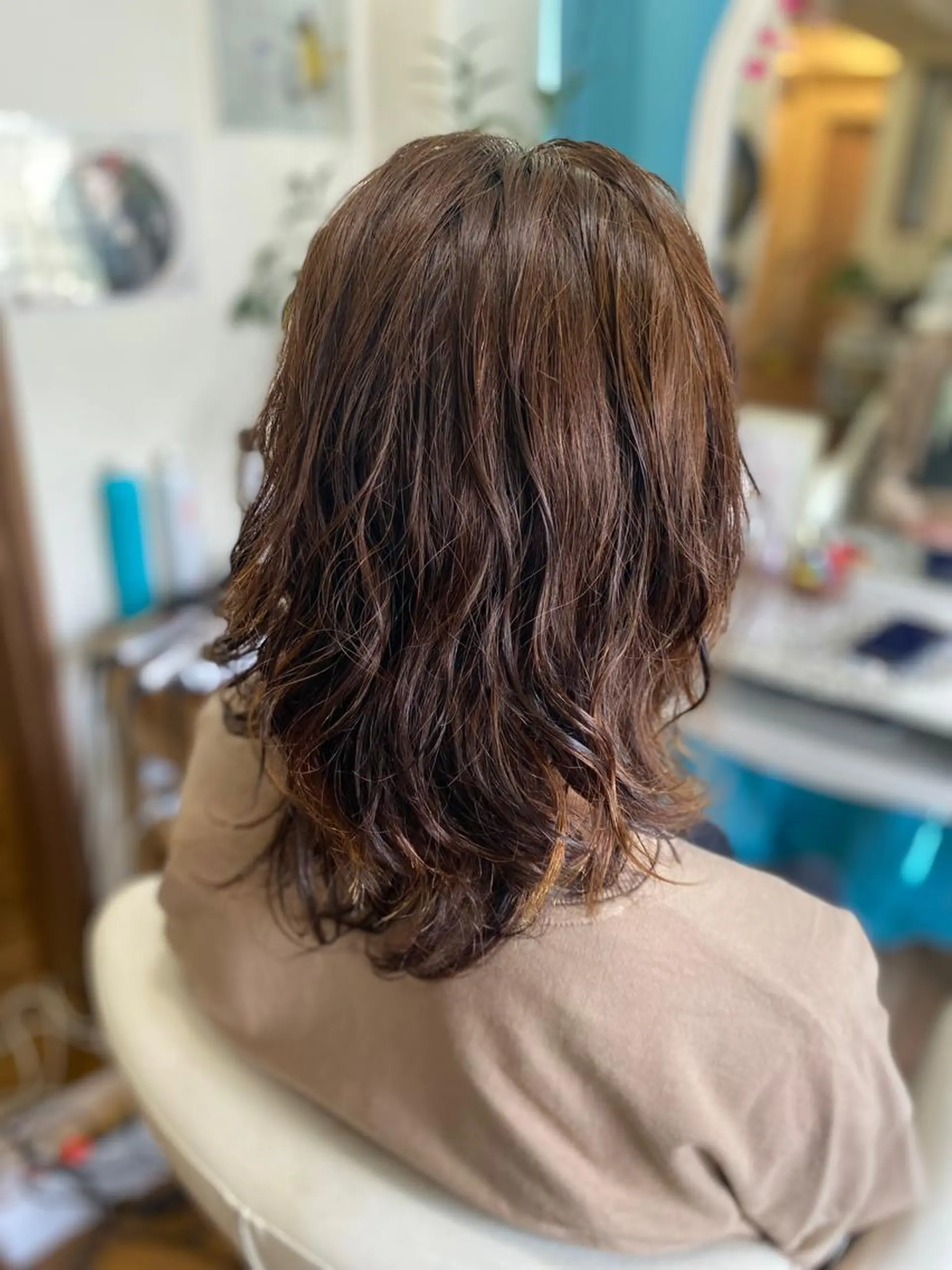 セミロング パーマ セミロングパーマ ヘアカラー トリートメント hairmake Sakura松本真理のヘアスタイル