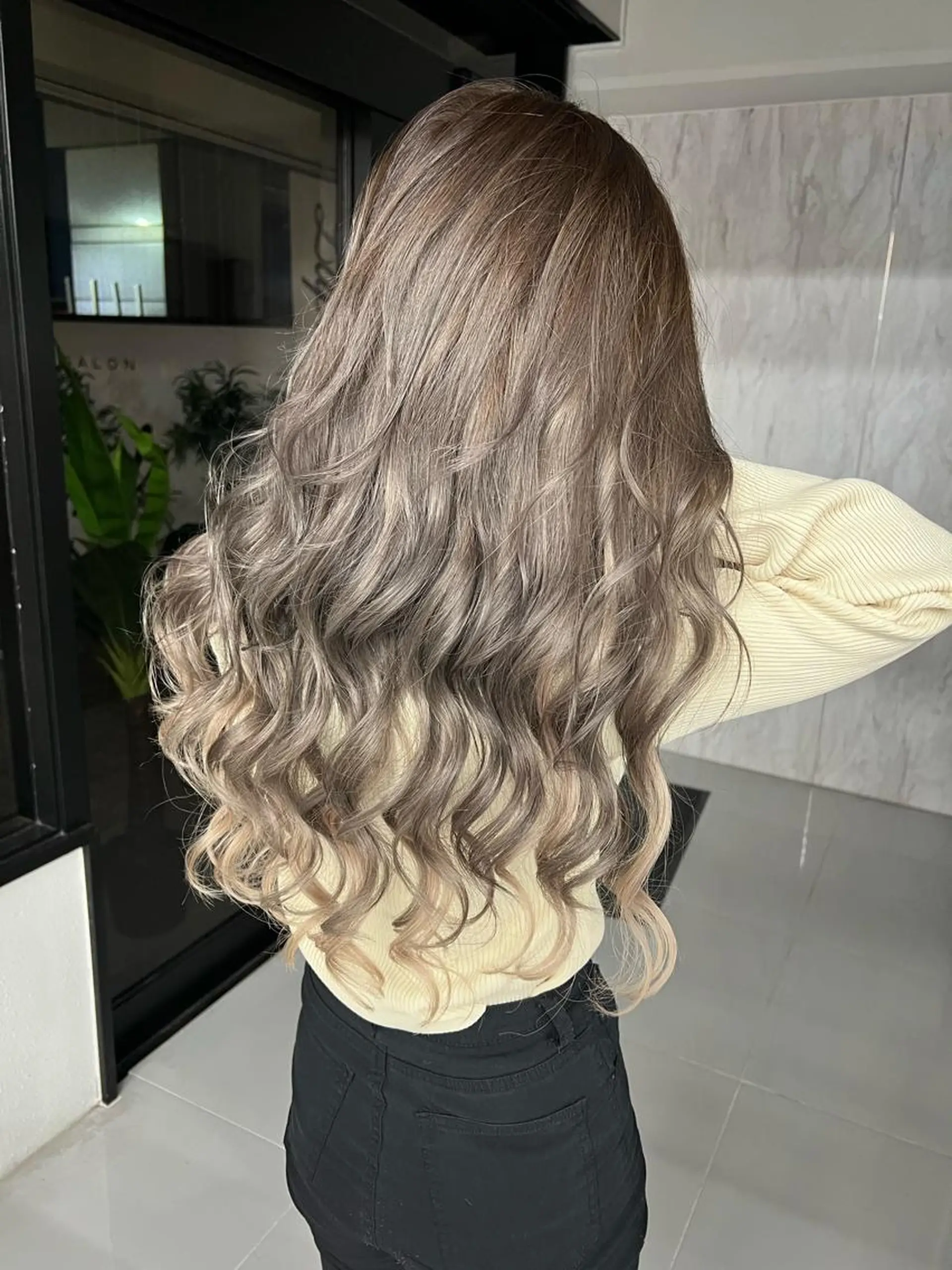 ロング カラー エクステ Lapis 池袋店所属・MASHIRO 🩵Lapis池袋店のヘアスタイル