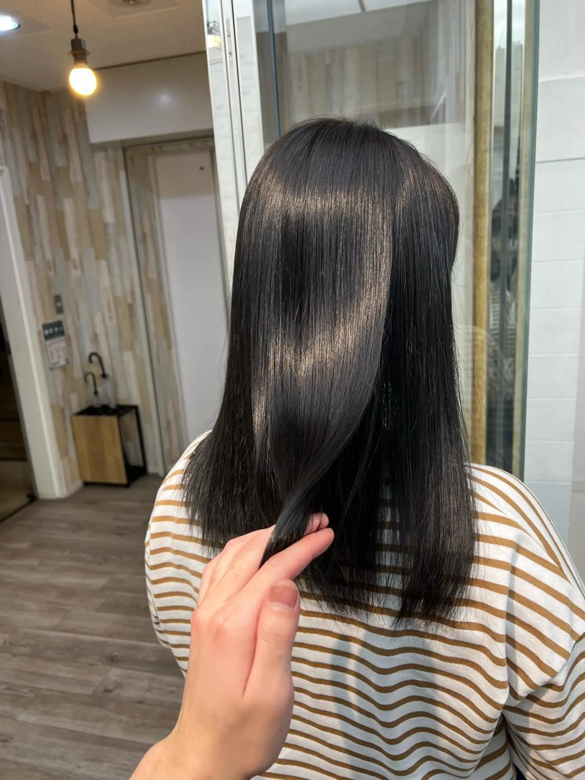 セミロング カット ヘアカラー 【YUTO】確実に 髪を綺麗にするプロ。のヘアスタイル