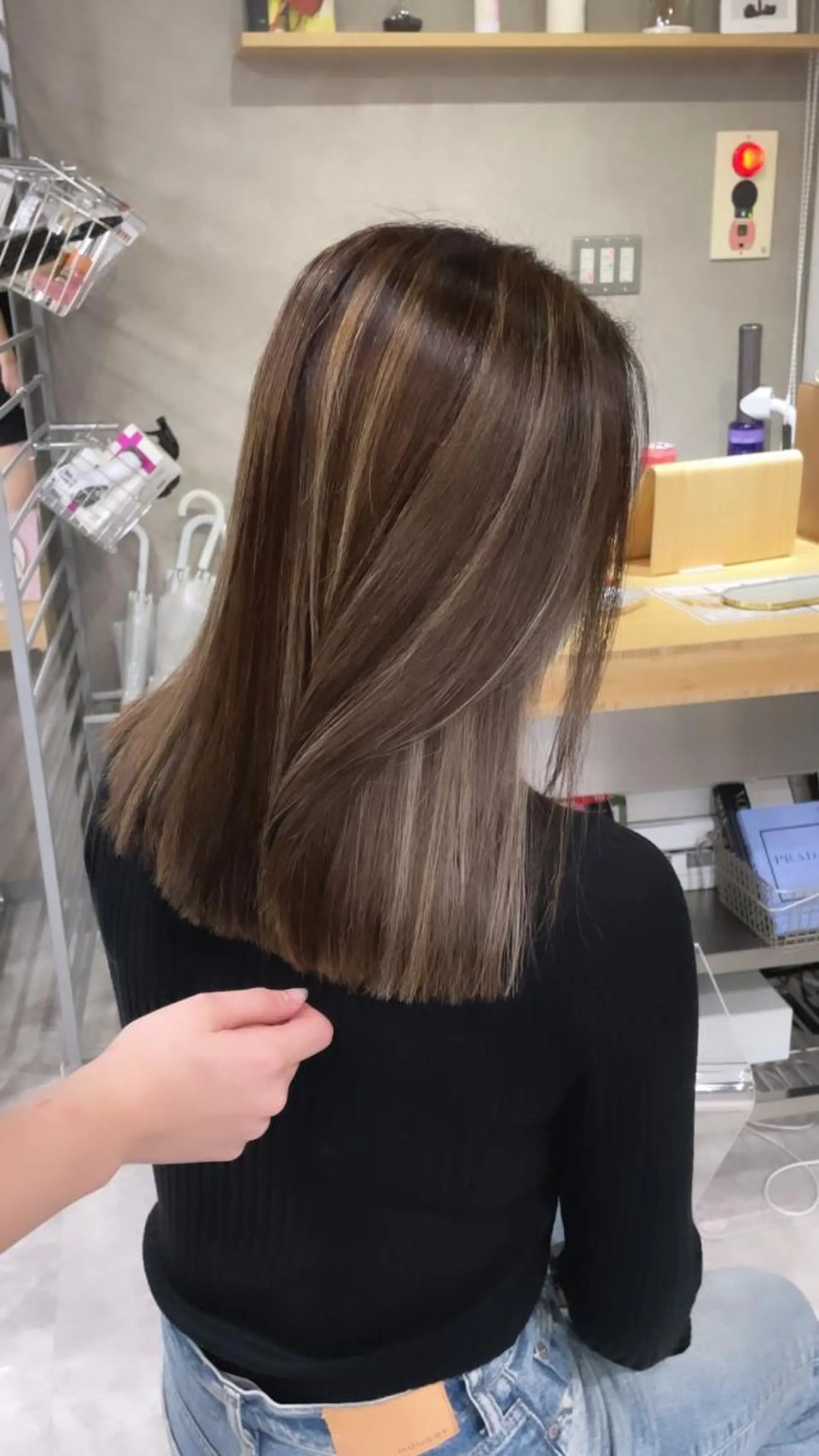 ミディアム ハイライト REDEAL SHIBUYA所属・maya/レイヤー カット/ミインパーマのヘアスタイル