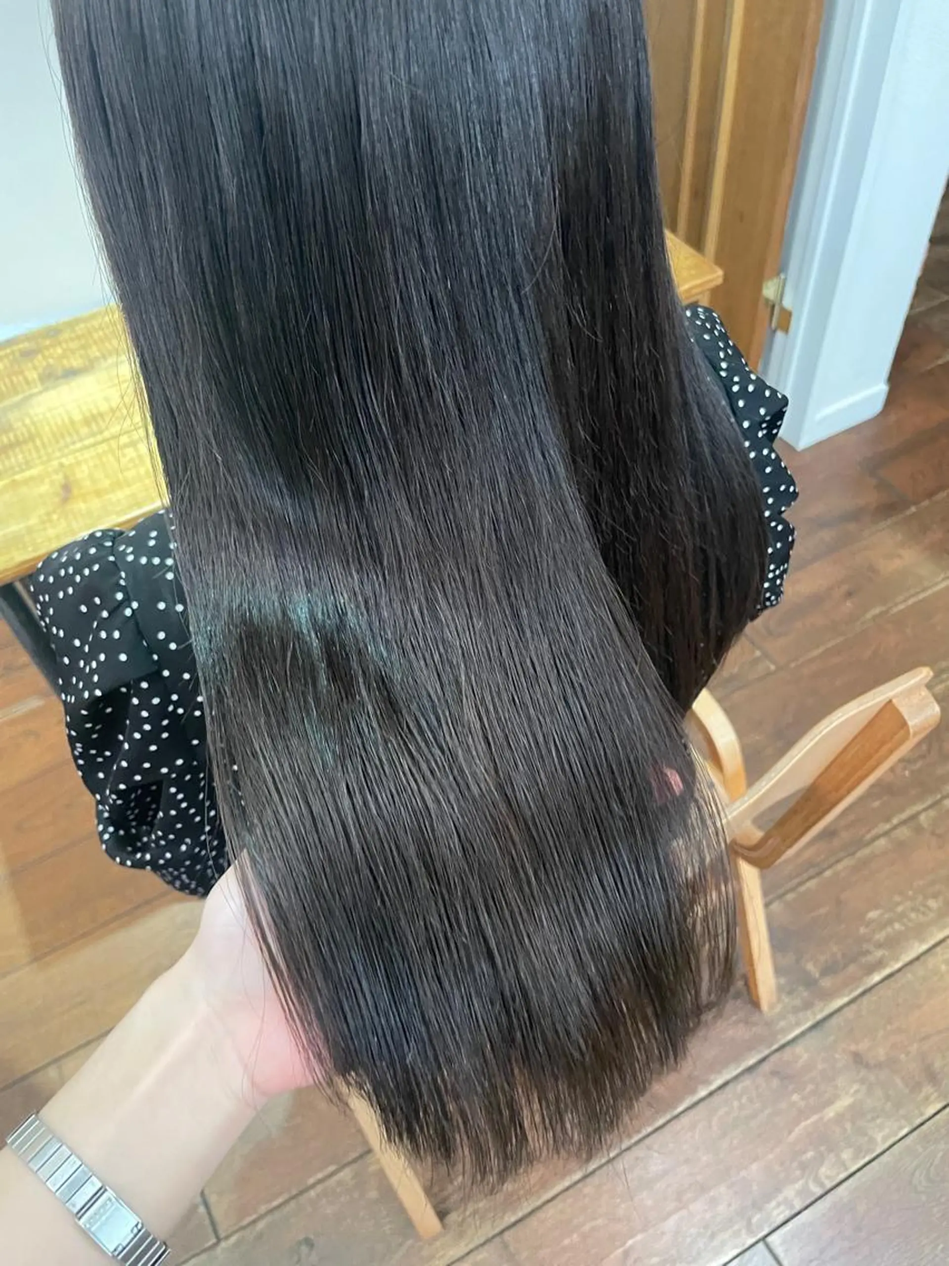 セミロング カラー パーマ セミロングパーマ 透明感カラー ストレートパーマ カット ヘアカラー 縮毛矯正 kazane｜ 🪽艶感× hairのヘアスタイル