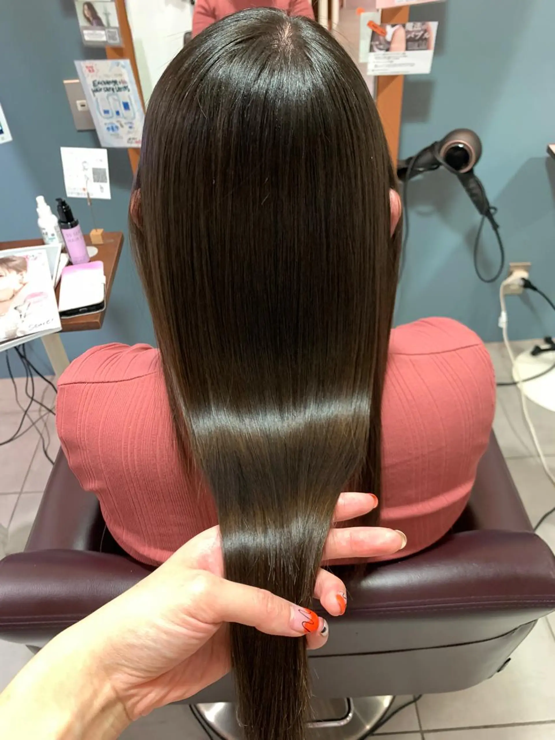 ロング パーマ 傷ませない縮毛矯正／ 吉岡 美江のヘアスタイル