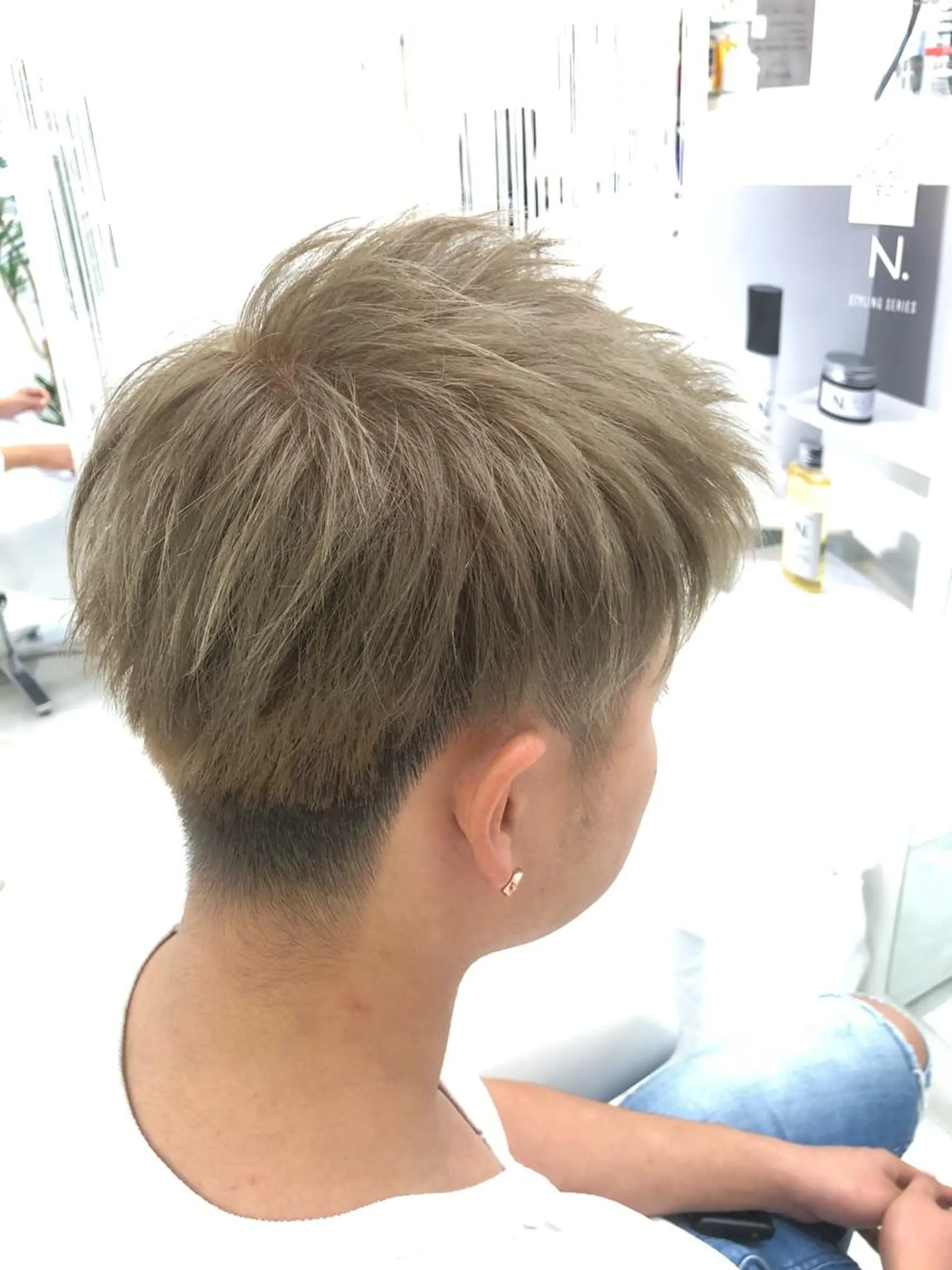 ショート カラー メンズ ベージュカラー hair Freak所属・佐藤 祥太のヘアスタイル