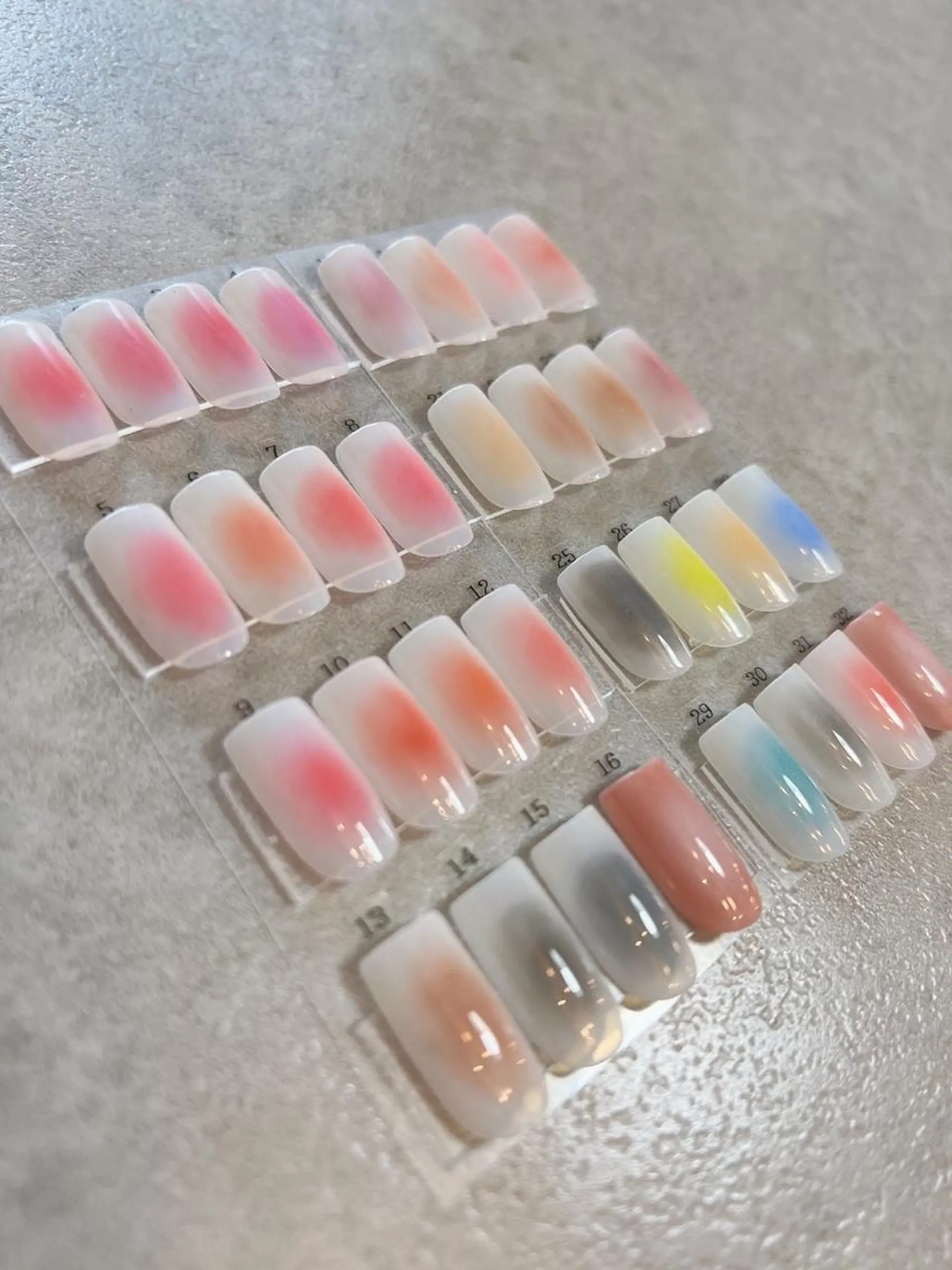 ネイル チークネイル ニュアンスネイル Nail Salon&School REPLENDA所属・REPLENDA/ azusa(石井梓)のネイルデザイン