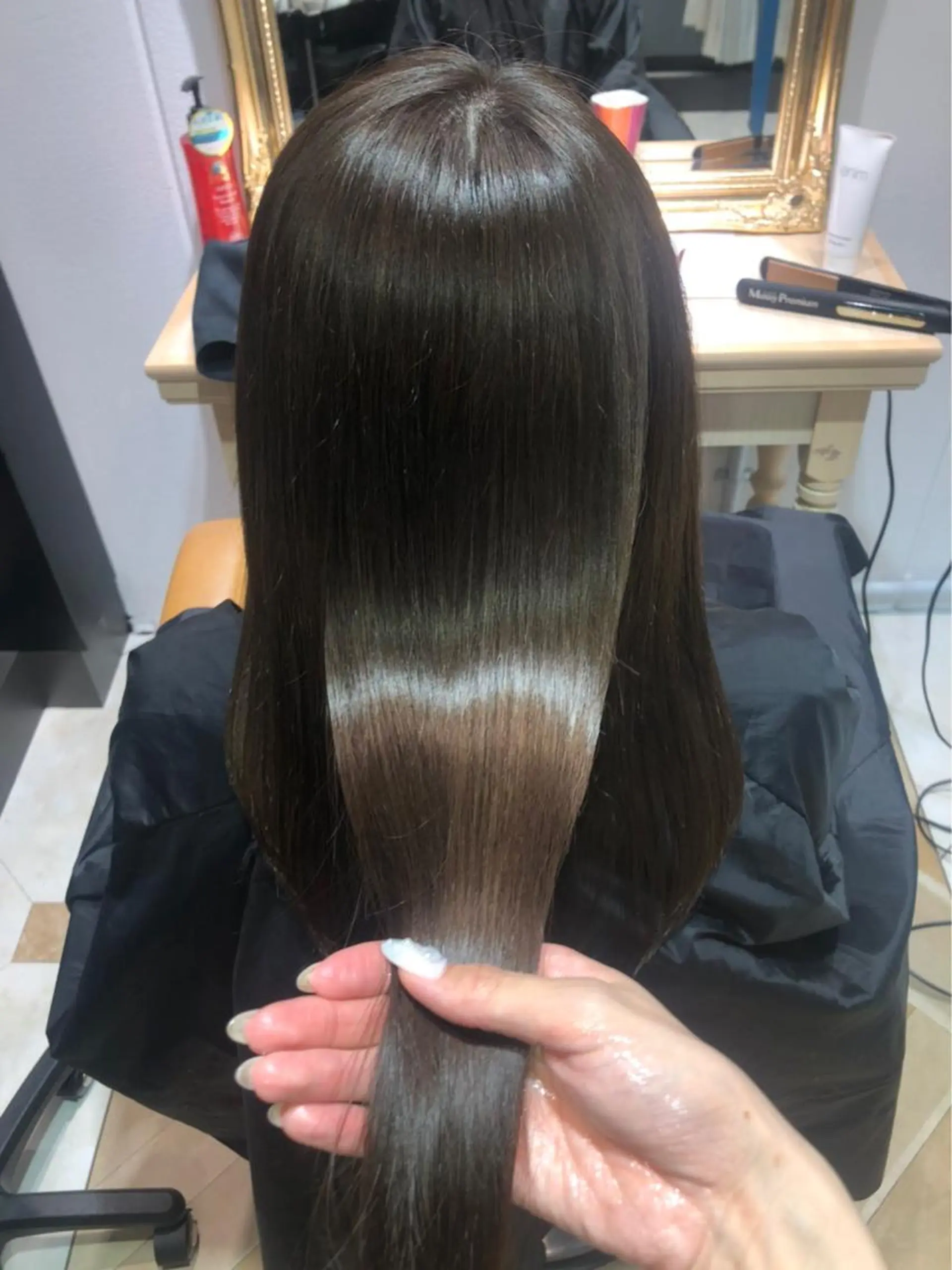 ロング 縮毛矯正 カット ヘアカラー トリートメント 韓国ヘア特化型美容師 カワノマイ🇰🇷のヘアスタイル