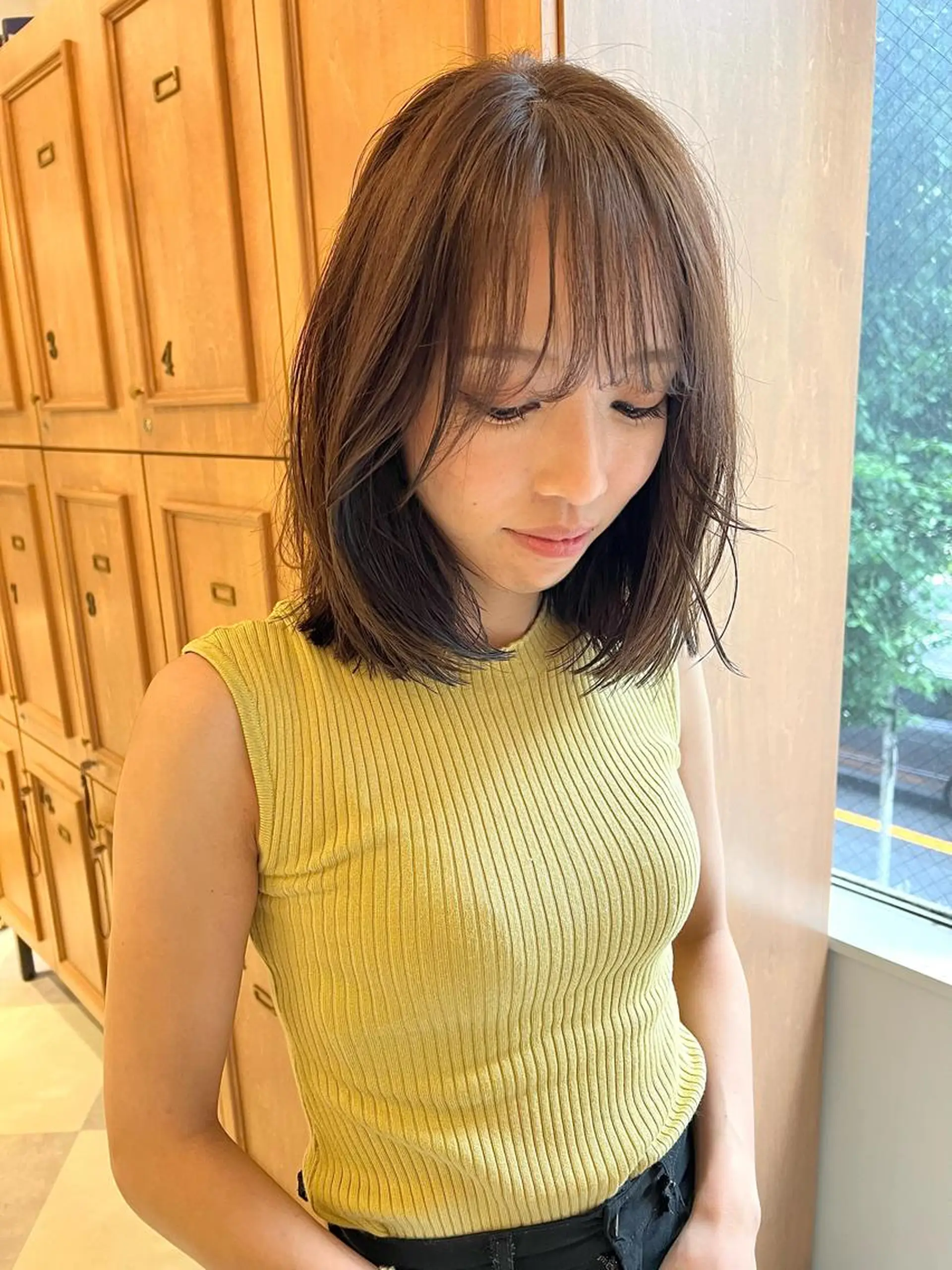 ミディアム 切りっぱなしボブ オレンジブラウン ピンクブラウン ボブ サイドバング タナカ レイのヘアスタイル