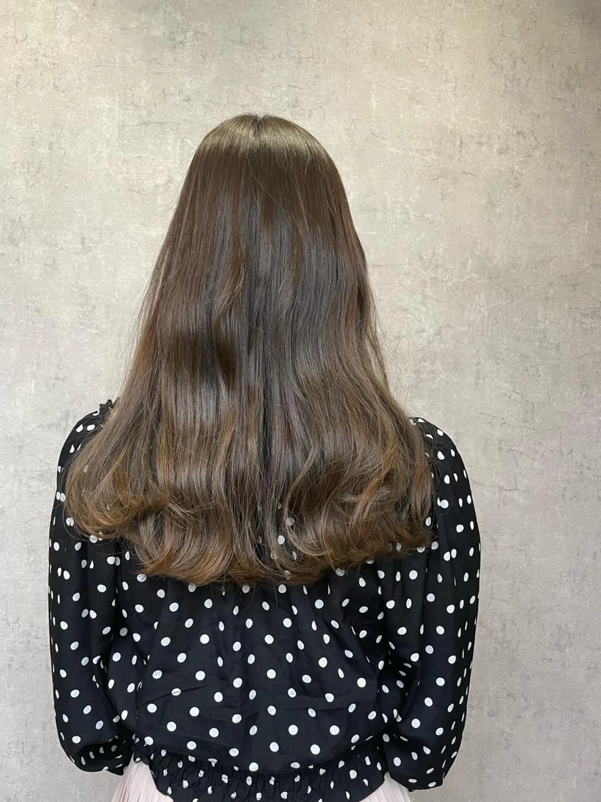 ロング カラー ベージュカラー 透明感カラー 丸山 雷世のヘアスタイル