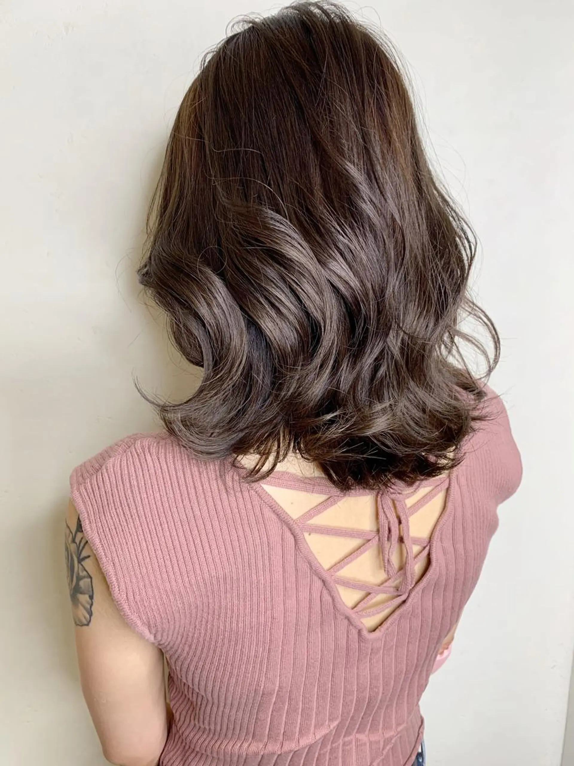 ミディアム カラー ヘアアレンジ キッズ ネイル マツエク・マツパ ブリーチ ケアブリーチ ダブルカラー ハイライトカラー イルミナカラー ブリーチなしカラー 特化　　kaiのヘアスタイル