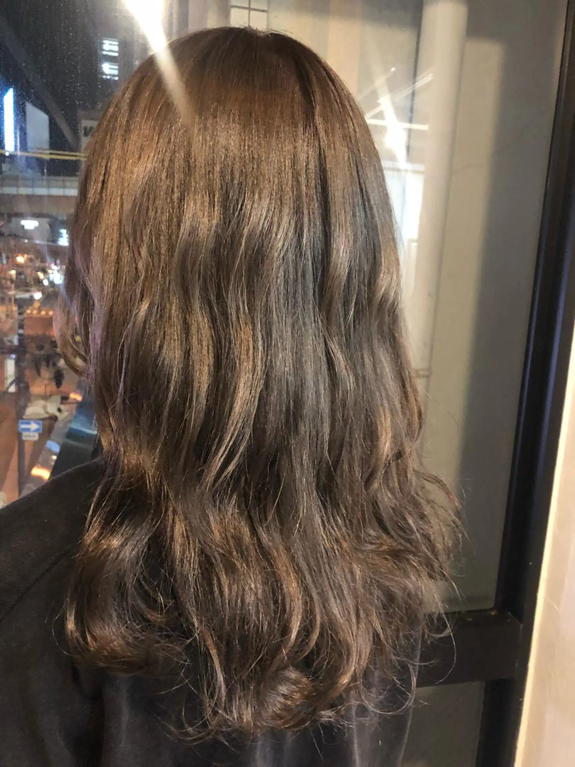 ミディアム カラー 髪質改善＆ブリーチ 伊勢　祐一郎のヘアスタイル