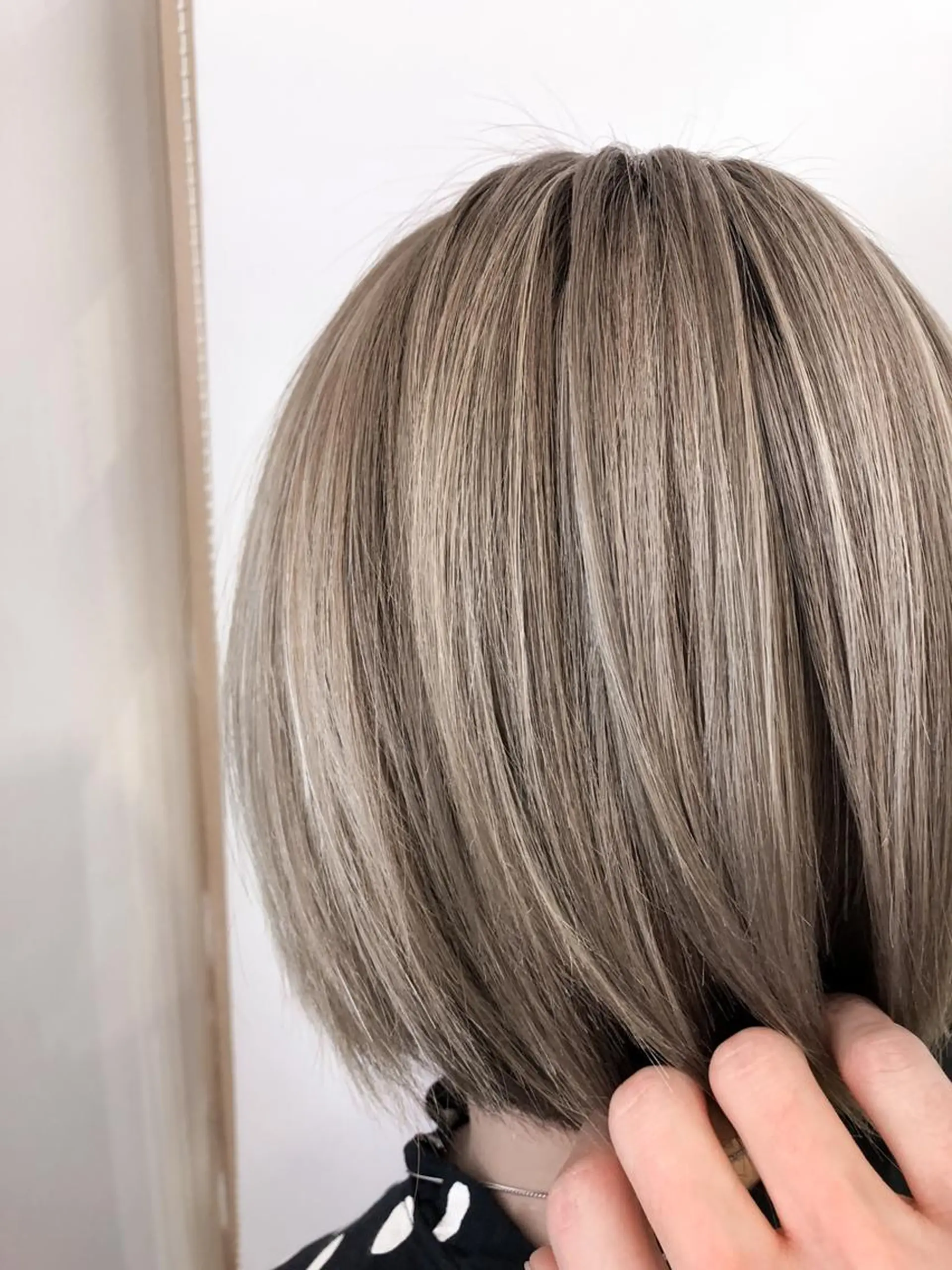 ミディアム カラー ハイライトカラー ハイトーンカラー ハイライト ヘアカラー トリートメント WONK. ウォンク 心斎橋のヘアスタイル