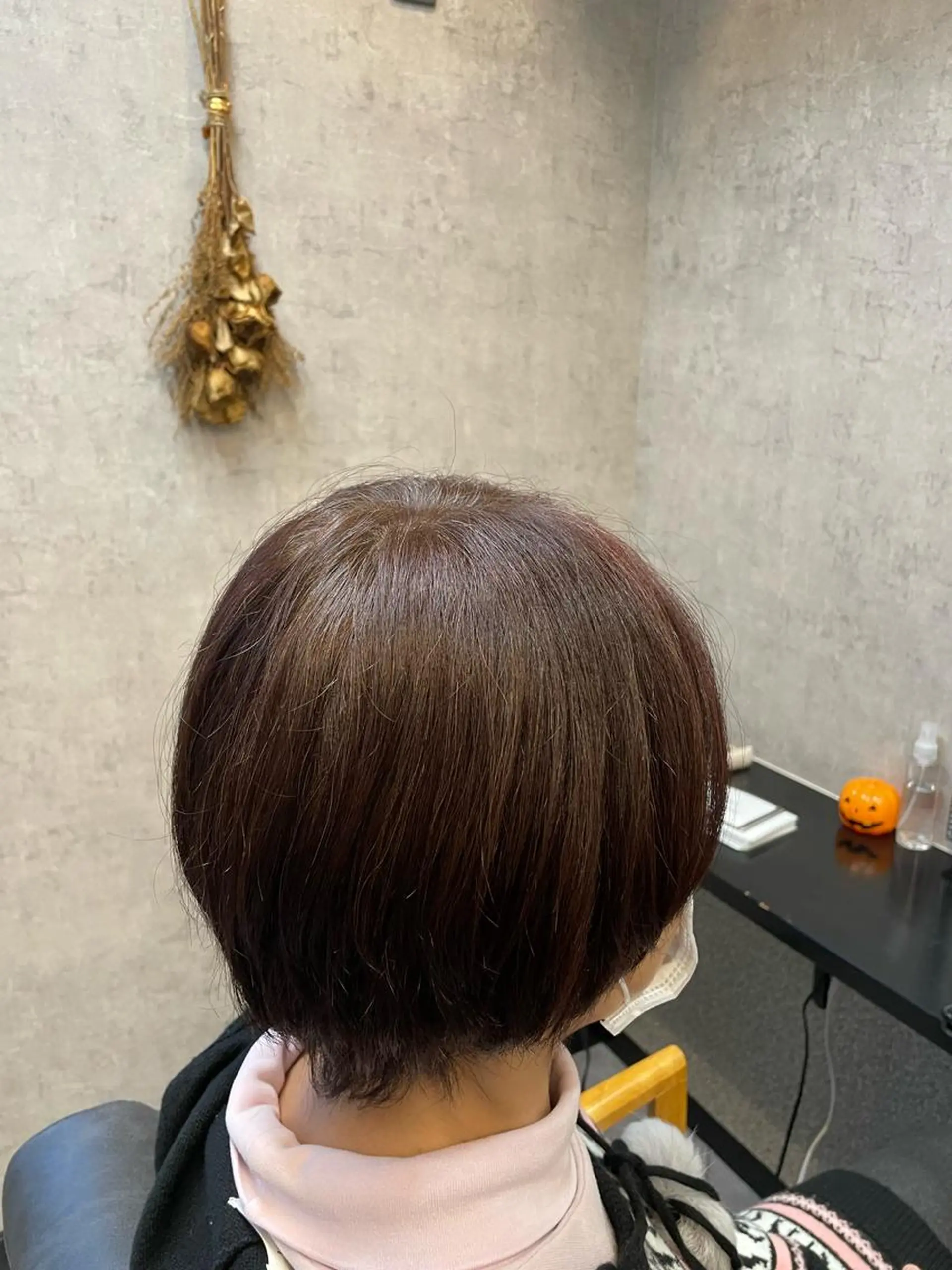 ショート カラー ブラウンカラー ピンクカラー ピンクブラウン 丸山 雷世のヘアスタイル