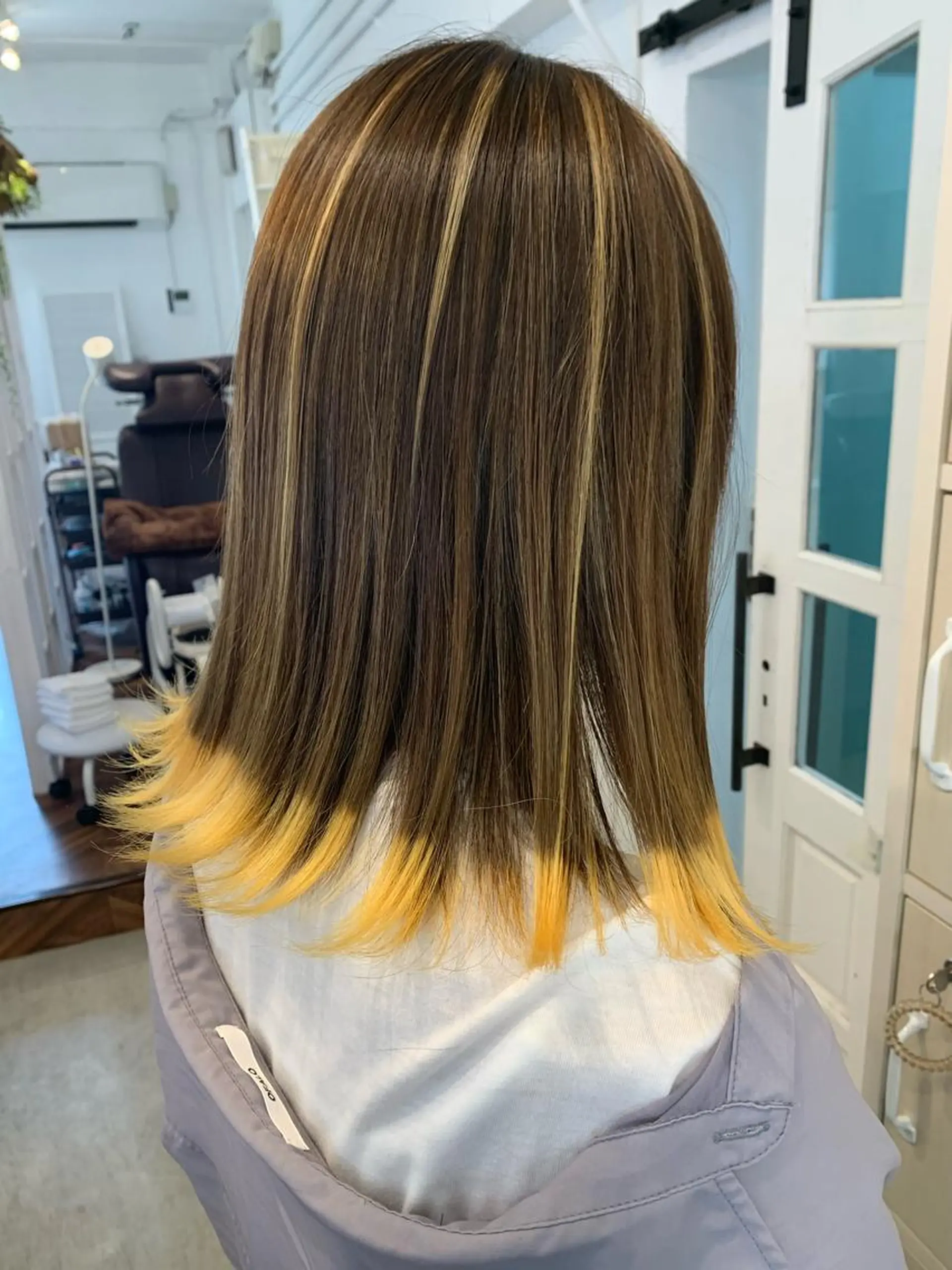ミディアム カラー パーマ ヘアアレンジ メンズ ミディアムパーマ メンズハイトーン メンズパーマ ハイトーンカラー ボブ カット ヘアカラー トリートメント Sia中野新橋 『JUNYA』のヘアスタイル