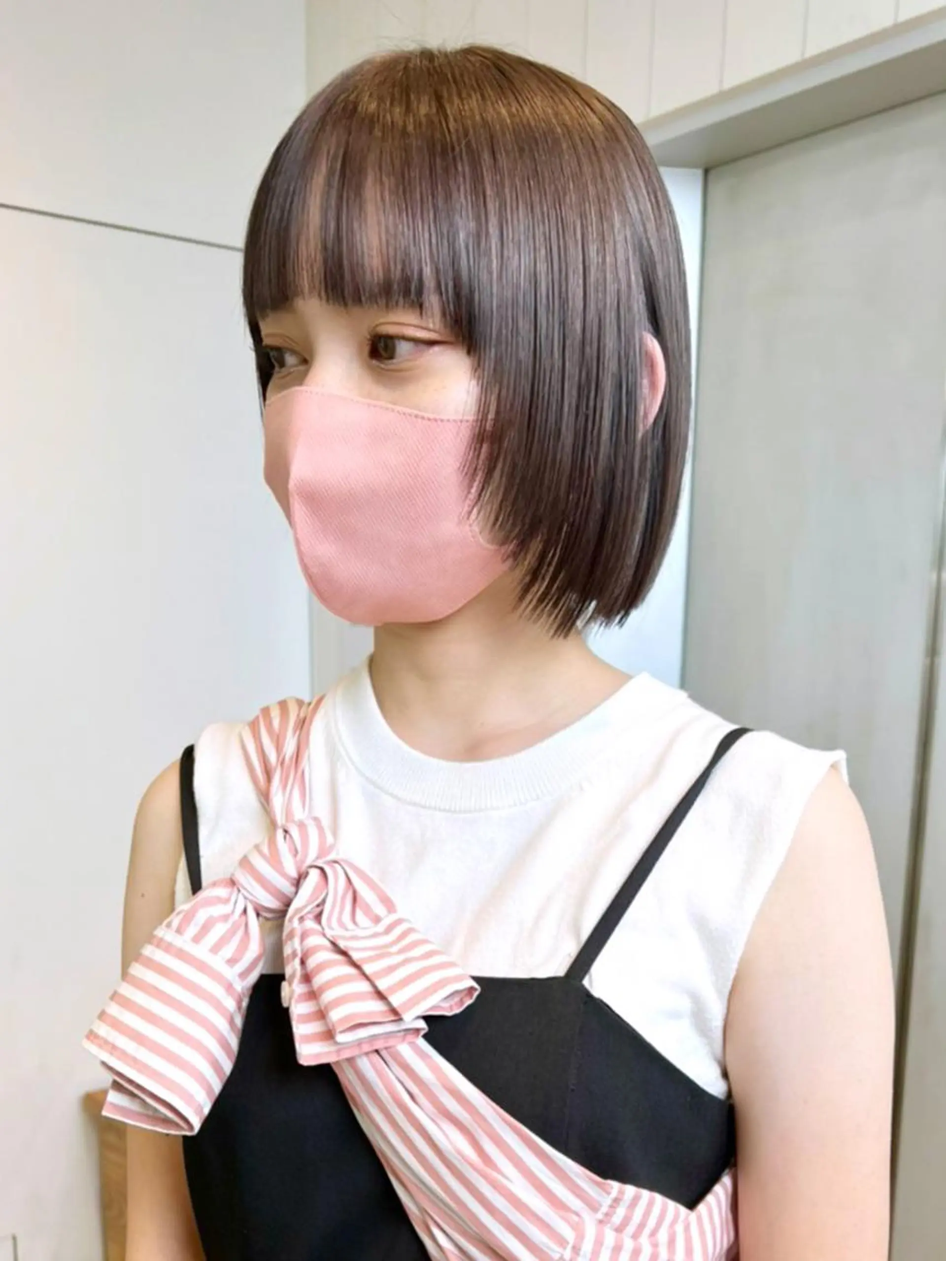 ミディアム カラー グレージュ ボブ カット ヘアカラー ITbyALBUM 下北沢店のヘアスタイル