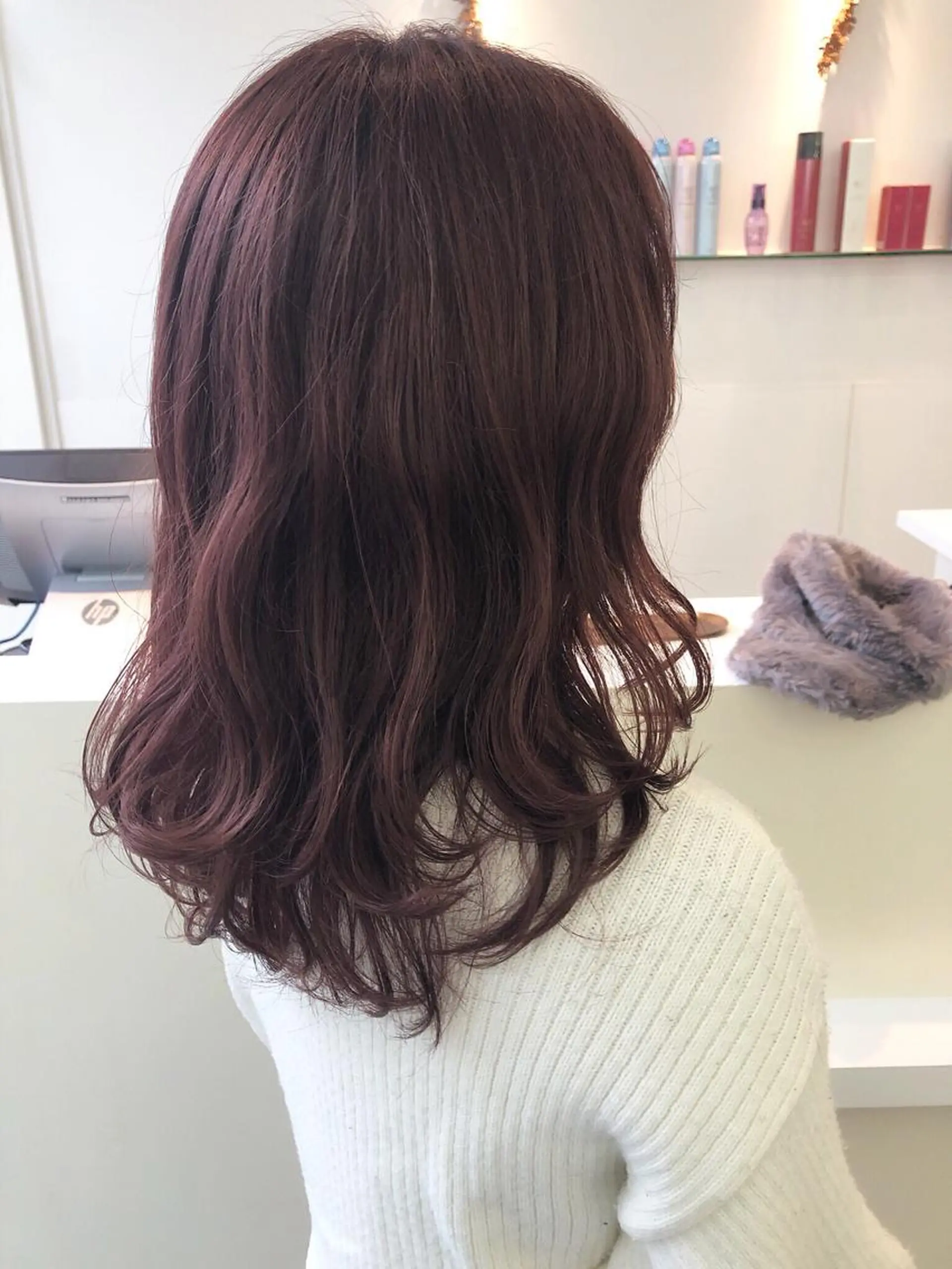 ロング カラー ベージュカラー ブリーチ ブラウンカラー イルミナカラー オレンジ カット ヘアカラー トリートメント 尾島 光季のヘアスタイル