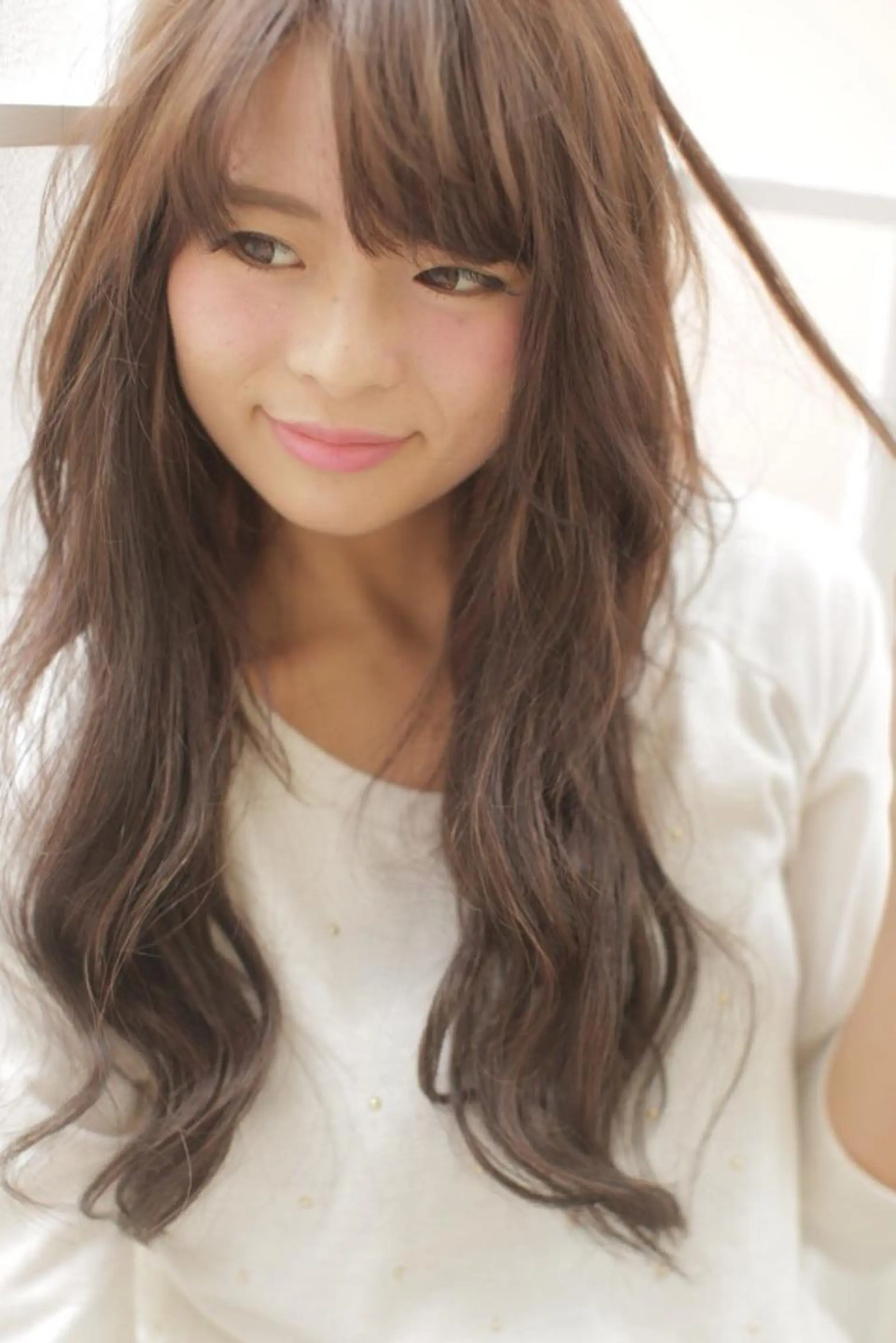 ミディアム セミロング ロング パーマ ミディアムパーマ セミロングパーマ _WHITE高槻所属・_WHITE高槻店 yusukeのヘアスタイル