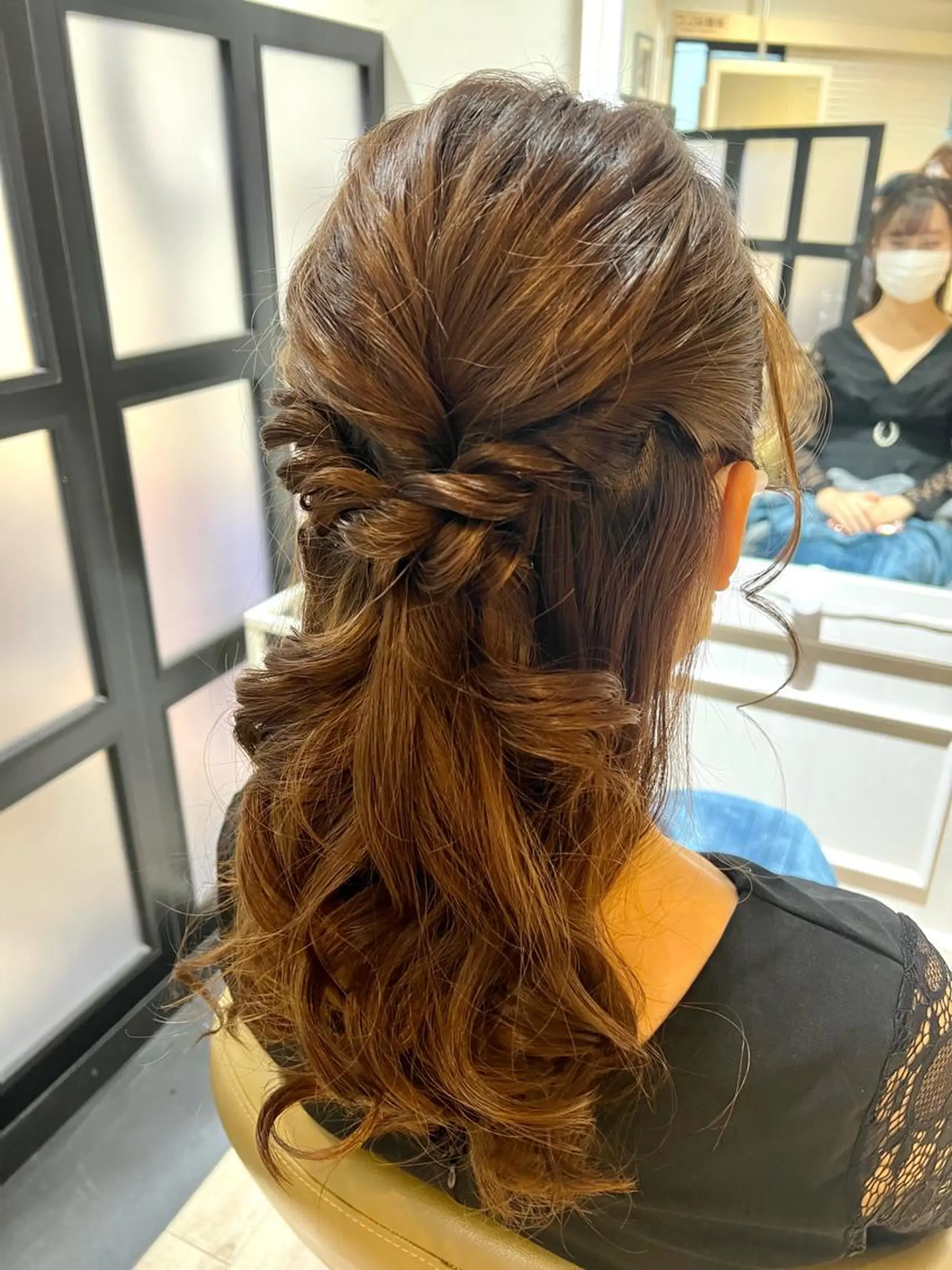 セミロング ヘアアレンジ ハーフアップ 人見知りさんでも安心 奥田 里佳子のヘアスタイル