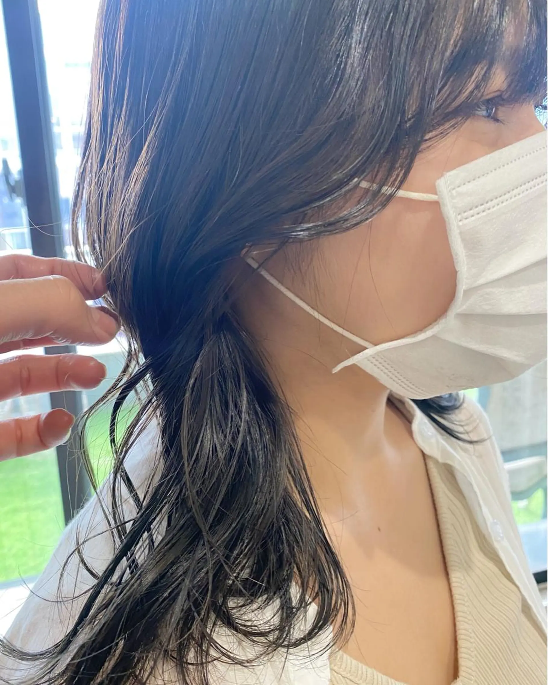カラー ブリーチ イヤリングカラー グレージュ 森田 翔斗ベージュカラー⭕のヘアスタイル