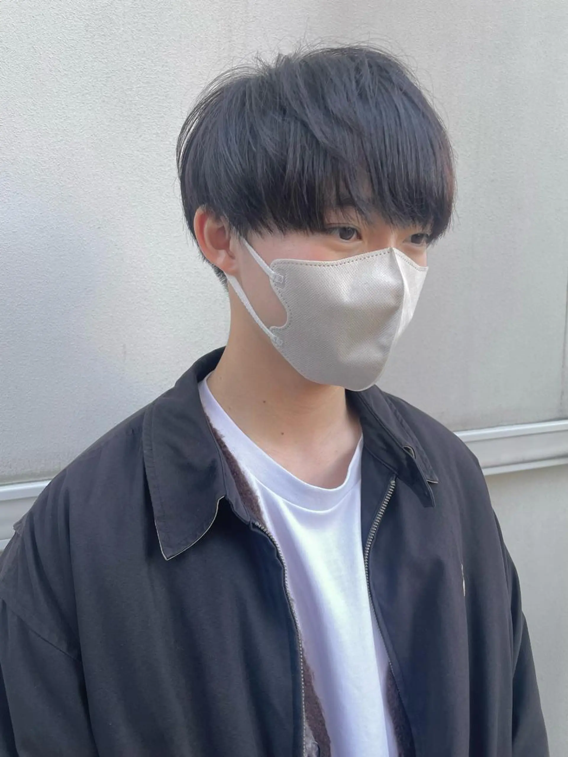 ショート カラー メンズ マッシュ 黒髪 カット ブリーチなしで透け感 暖色カラーボブaoiのヘアスタイル