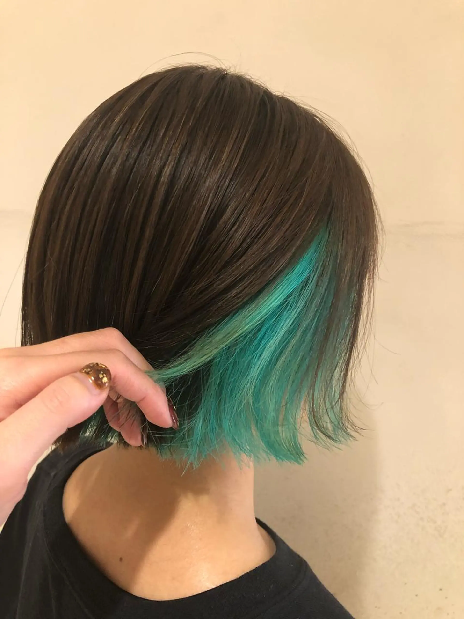 ショート カラー インナーカラー ミント ミントグリーン カット ヘアカラー Homey Kyoto所属・吉村 絢乃のヘアスタイル