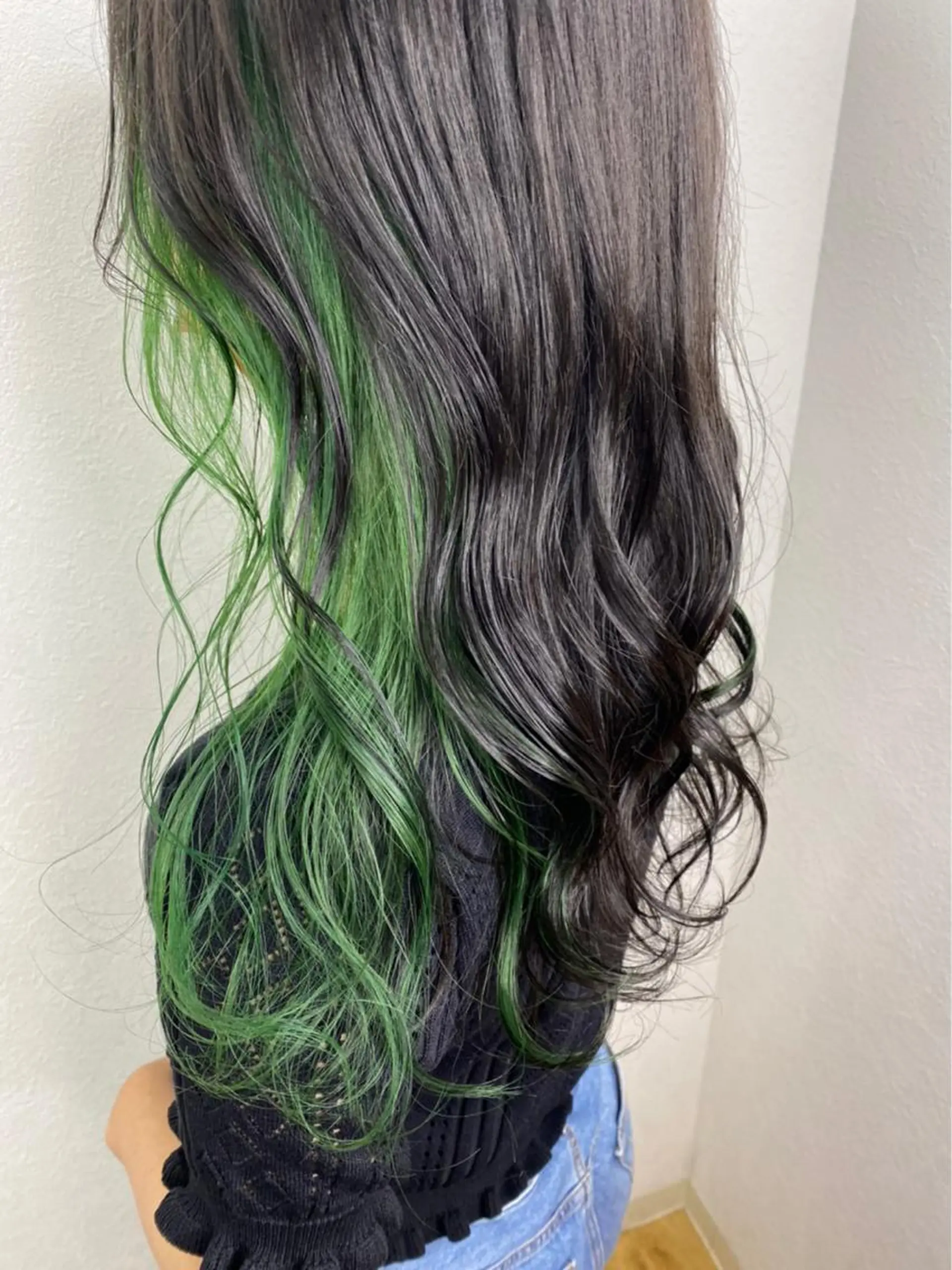 セミロング カラー ブリーチ ケアブリーチ イヤリングカラー 遠藤沙也加 /レイヤーカットのヘアスタイル