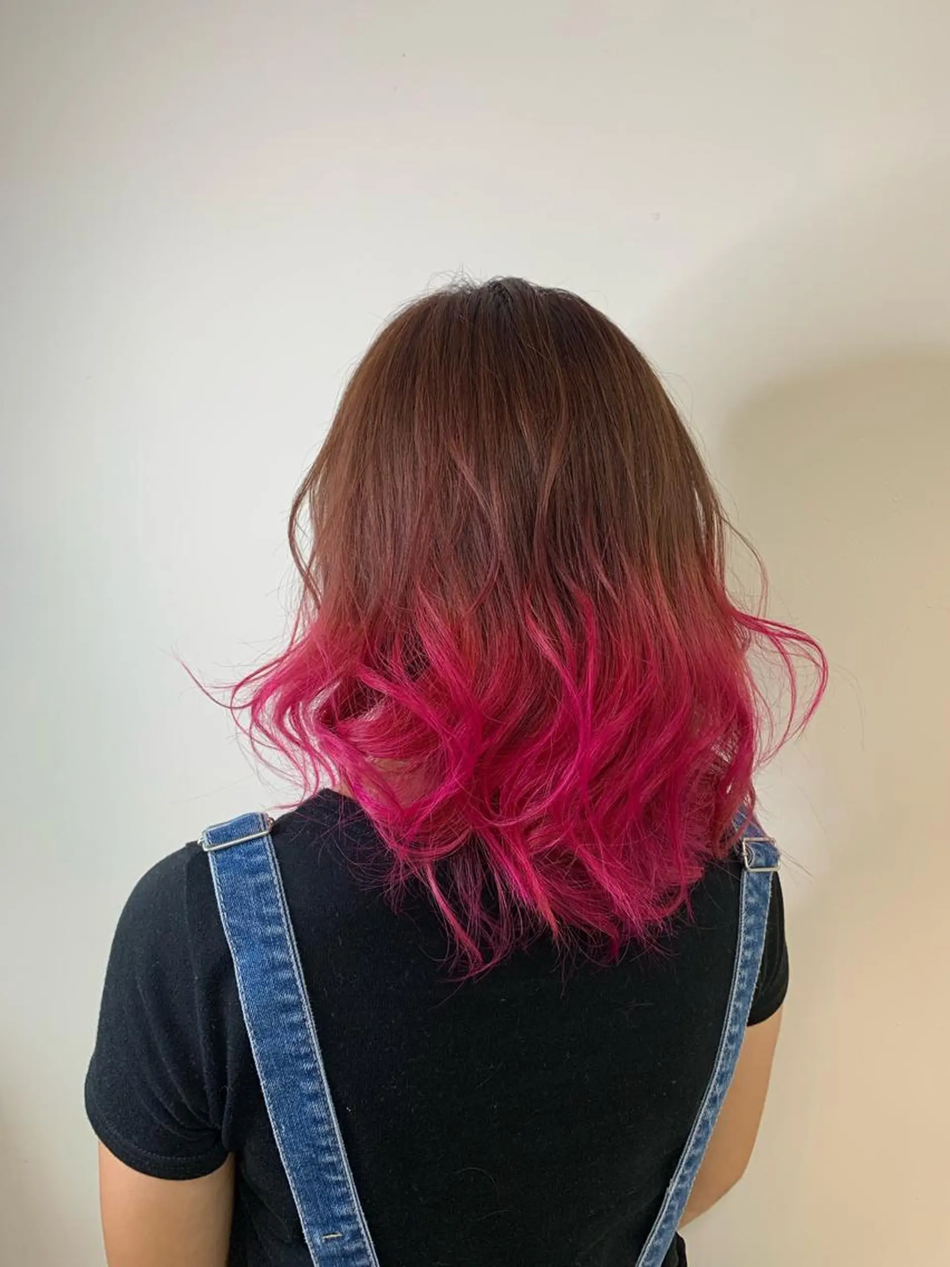 セミロング カラー ベージュカラー グラデーションカラー ピンクカラー ピンクベージュ Roid 代表✨HIROのヘアスタイル