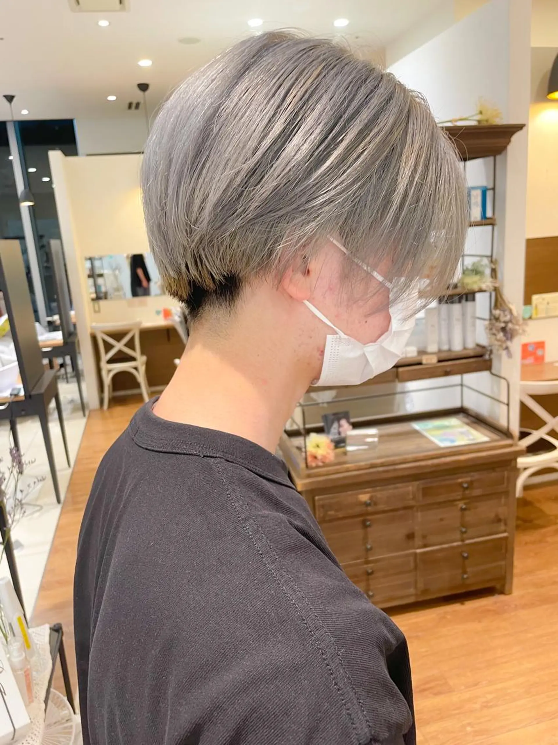 ショート カラー シルバー ホワイトシルバー 髪質改善/ブリーチ 田代 龍我のヘアスタイル