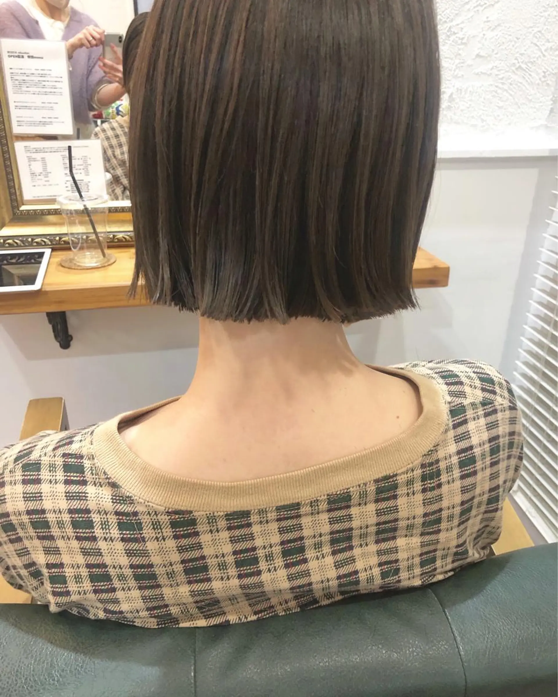 ショート カラー 縮毛矯正 江原 彩華のヘアスタイル