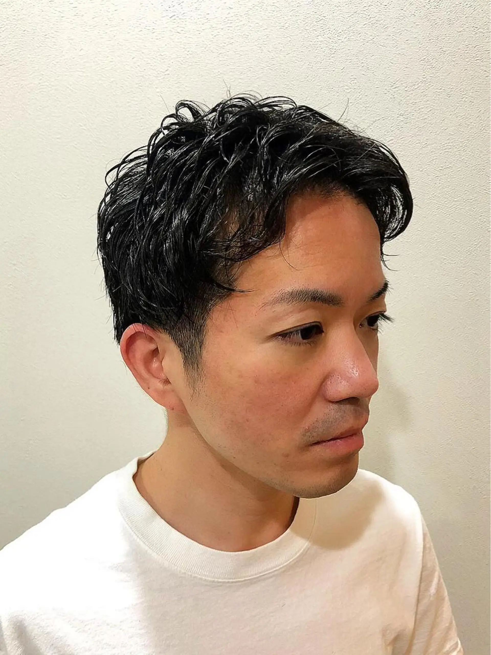 ミディアム パーマ メンズ 銀座マツナガ新宿野村ビル店所属・女性理容師 佐藤優菜のヘアスタイル