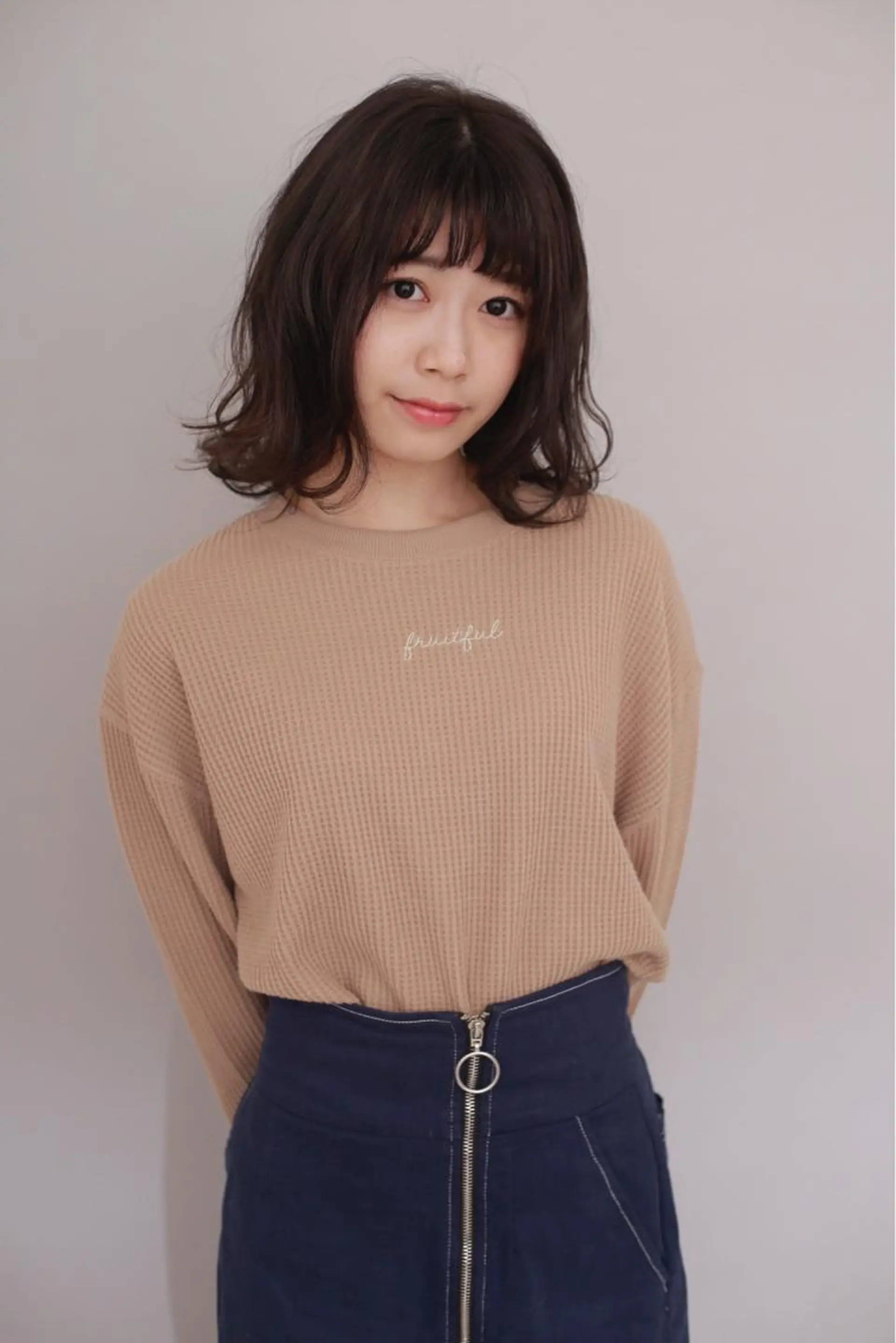 ミディアム カラー パーマ ボブ 外ハネヘア 佐川 友里のヘアスタイル