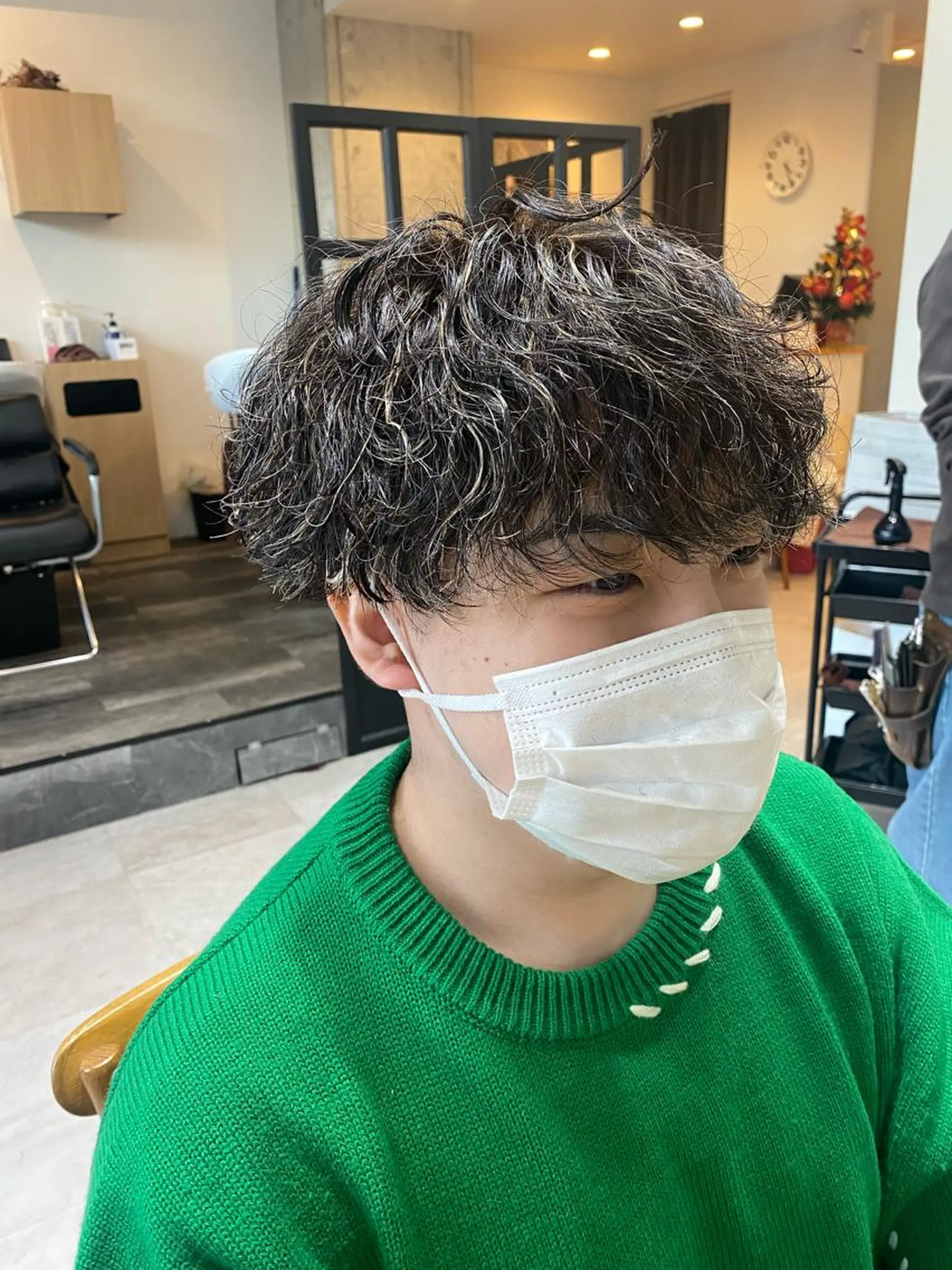 カラー パーマ メンズ メンズハイライト メンズパーマ 波巻きパーマ ハイライトカラー Dxxxx III所属・女性目線の大人 メンズ*Ayakaのヘアスタイル