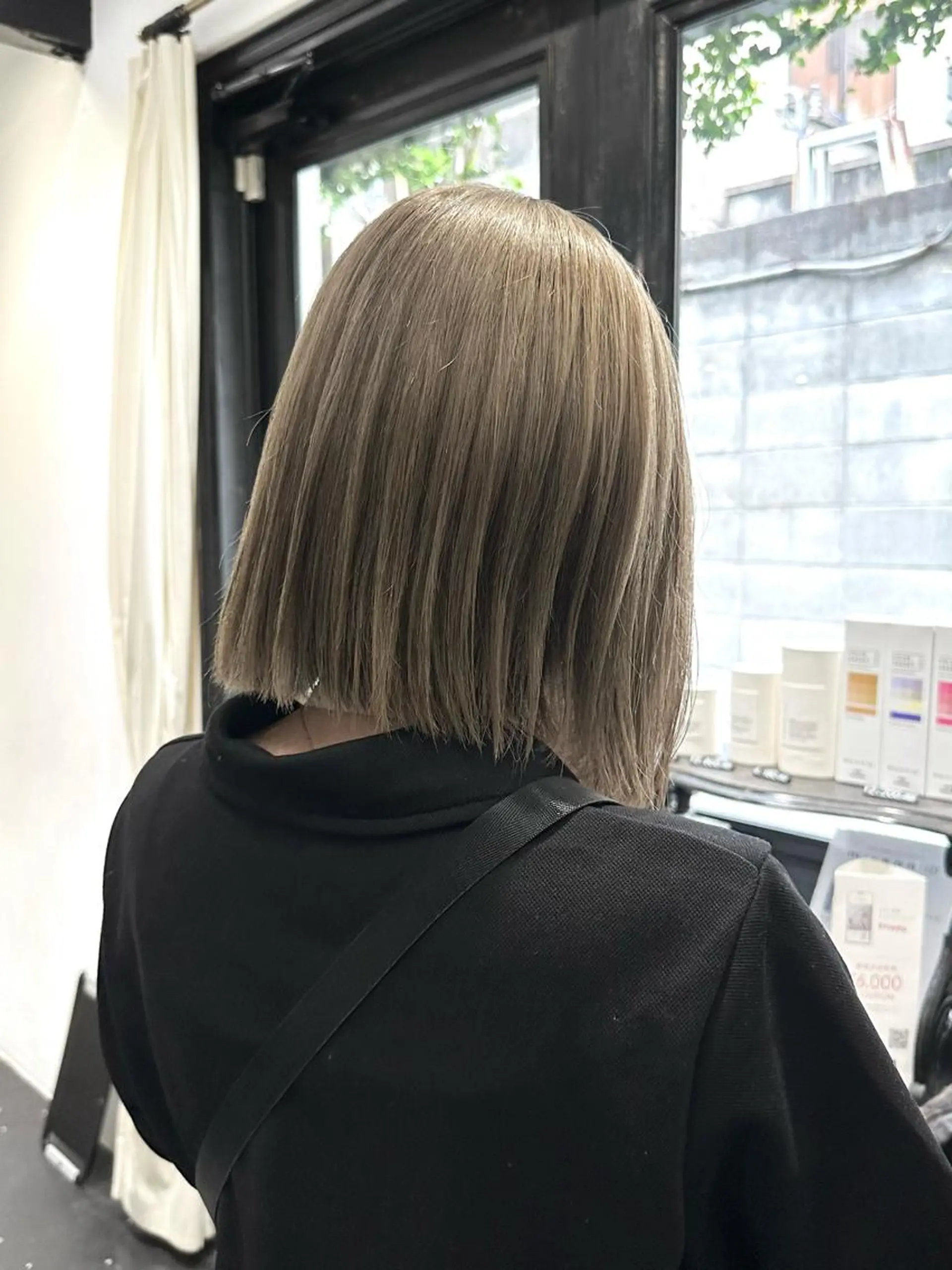 ミディアム カラー ベージュカラー ブリーチ REAL 心斎橋所属・ブリーチ/ベージュ /ピンク🦋ナツミのヘアスタイル