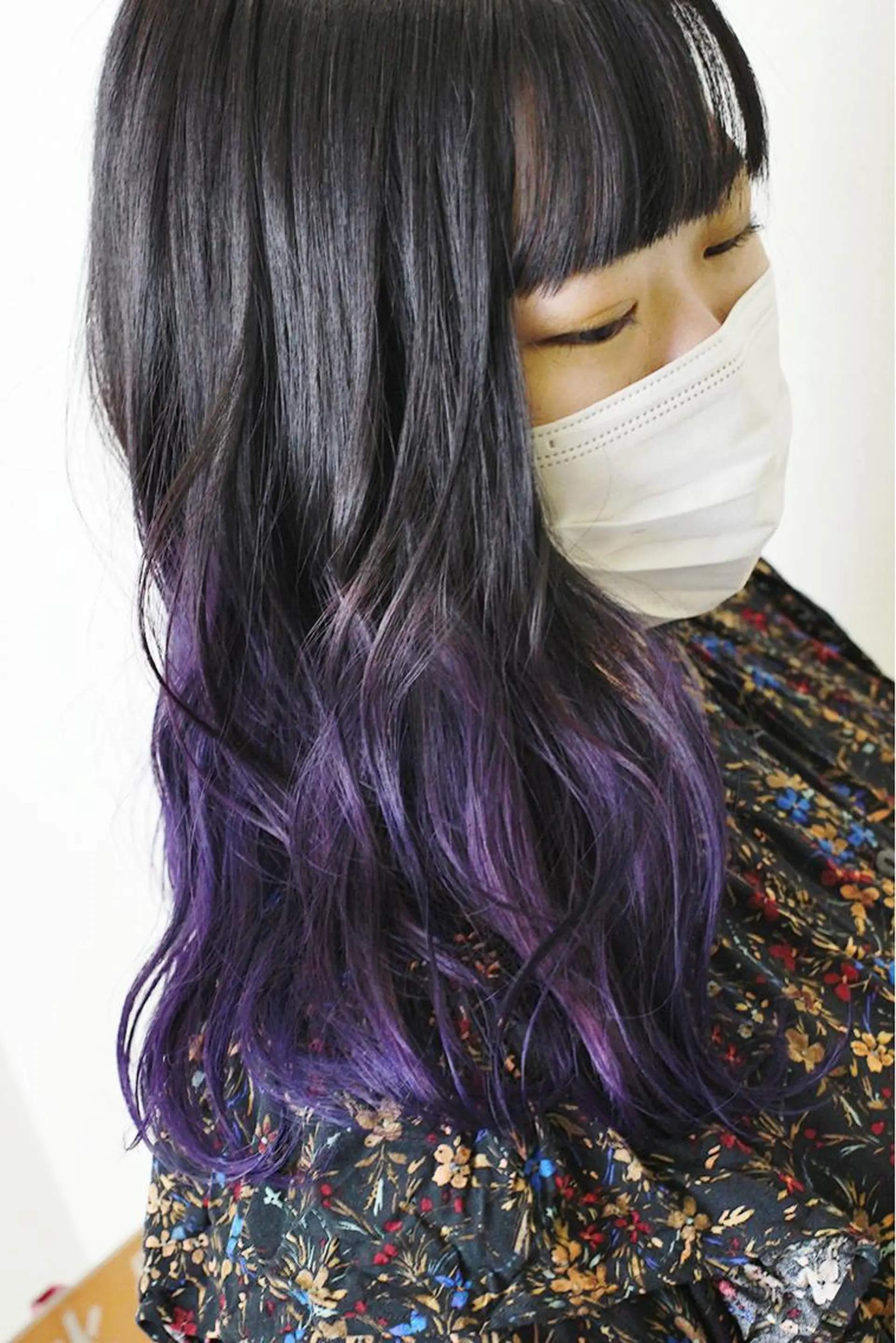 ミディアム カラー パープルカラー シルバー ヘアカラー 土居 正季のヘアスタイル