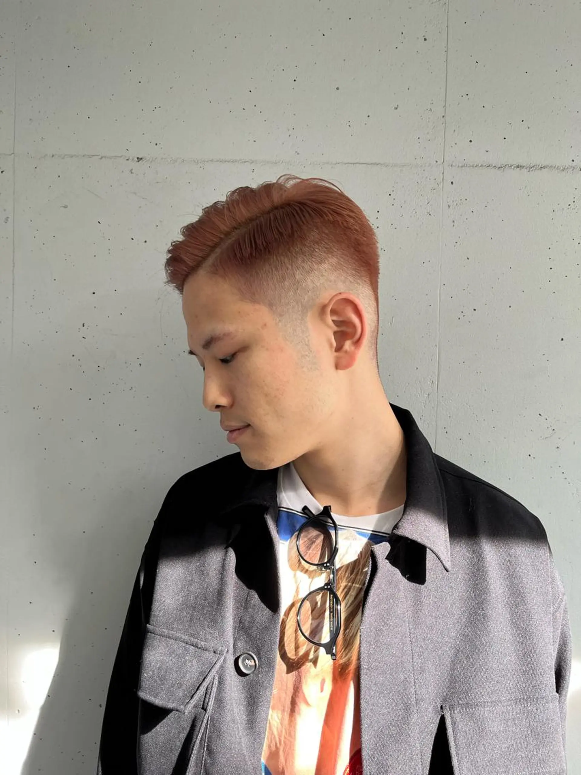 カラー メンズ メンズハイトーン ハイトーンカラー Airi 韓国y2k レイヤーカットのヘアスタイル