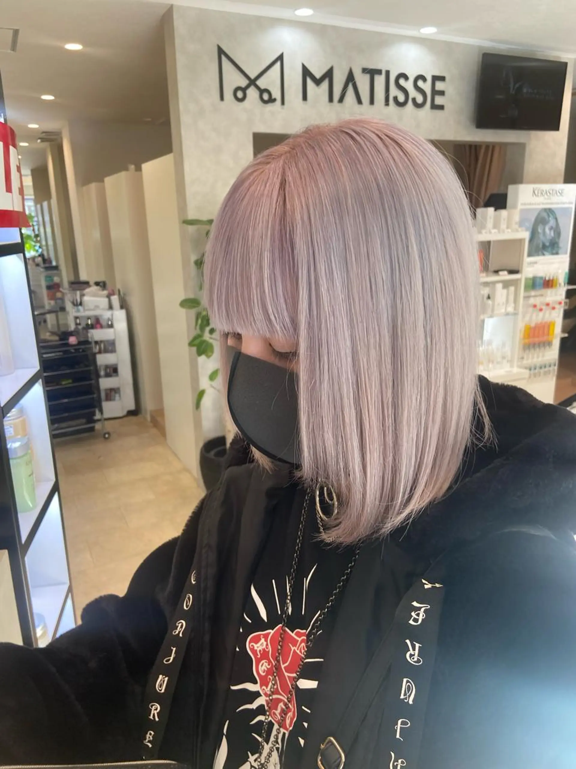 ミディアム ヘアカラー 淺谷 美紀のヘアスタイル