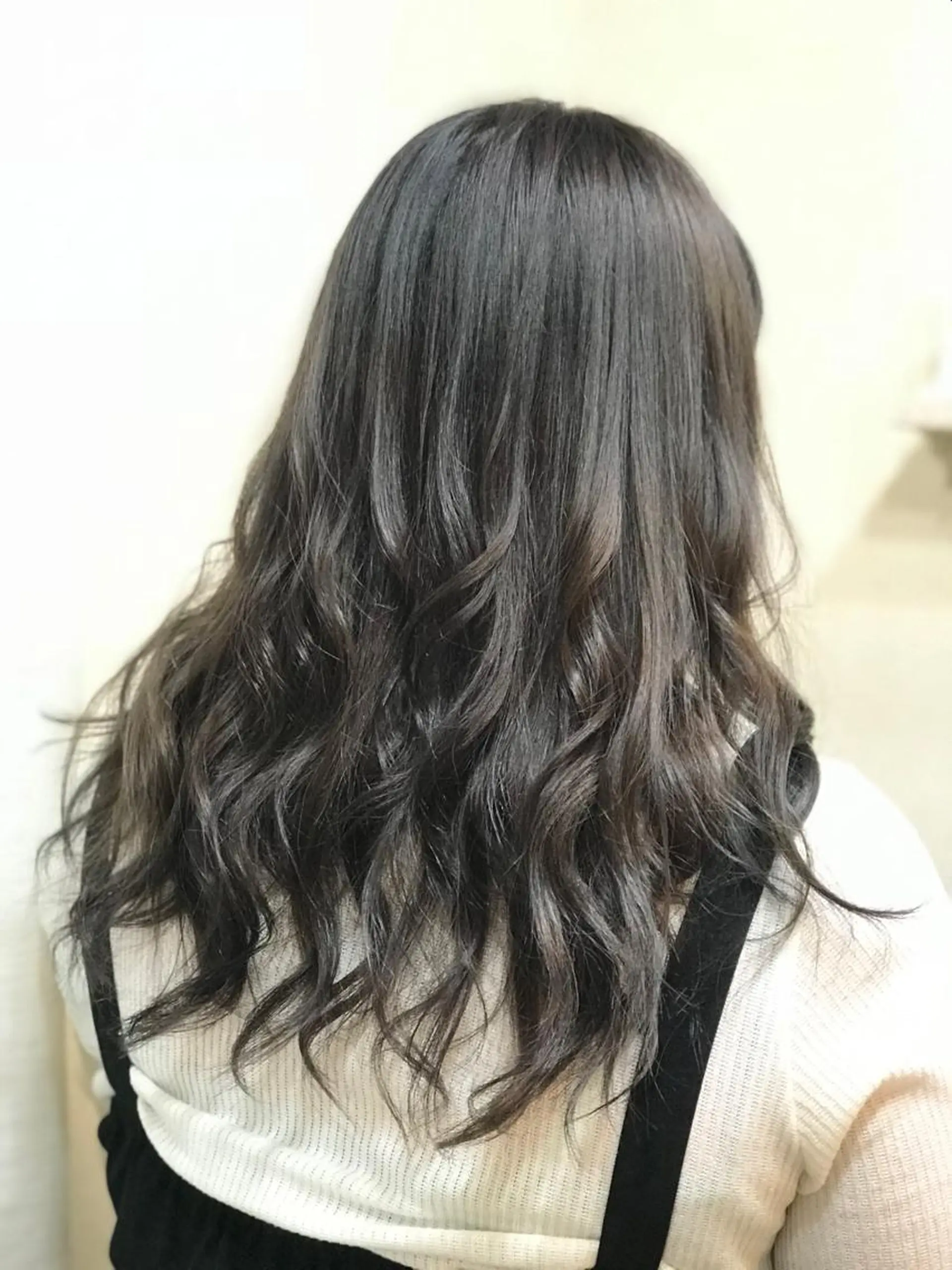 ロング カラー 渋谷宮益坂 omoのヘアスタイル