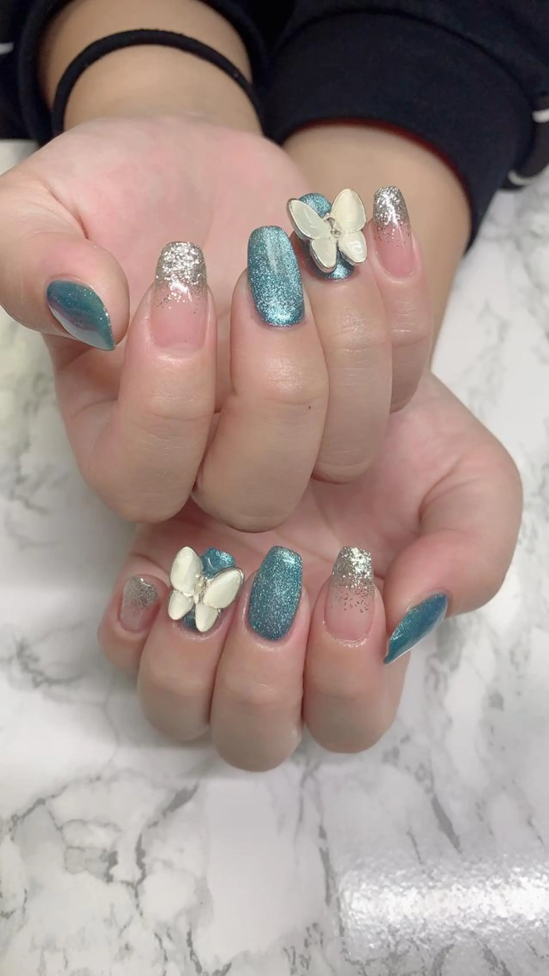 ネイル はな💎ネイル ワンホン、長さ出しのネイルデザイン