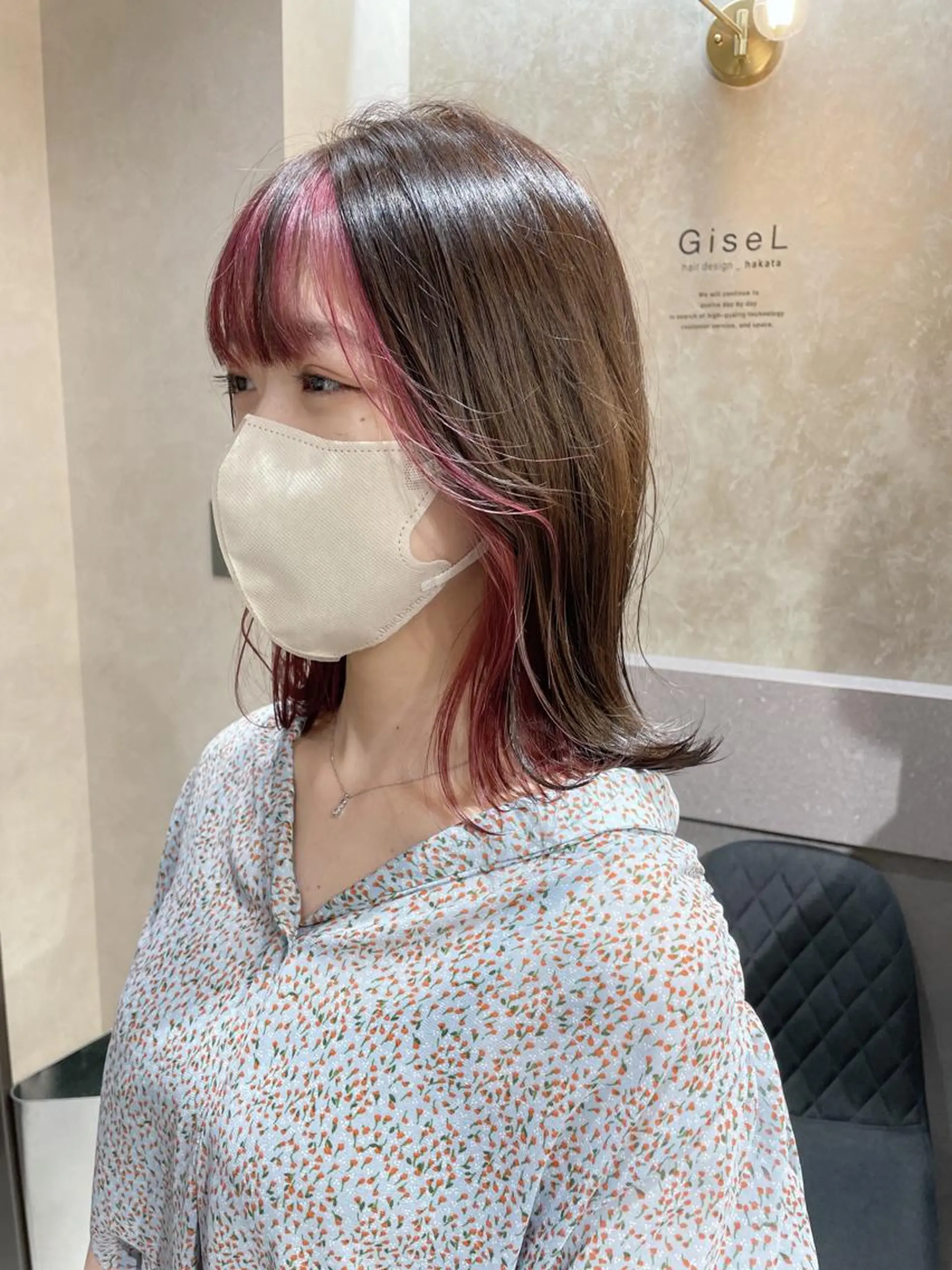 ミディアム カラー ベージュカラー ブリーチ インナーカラー ピンクカラー _WHITE 天神店 YUMEKA🐻のヘアスタイル