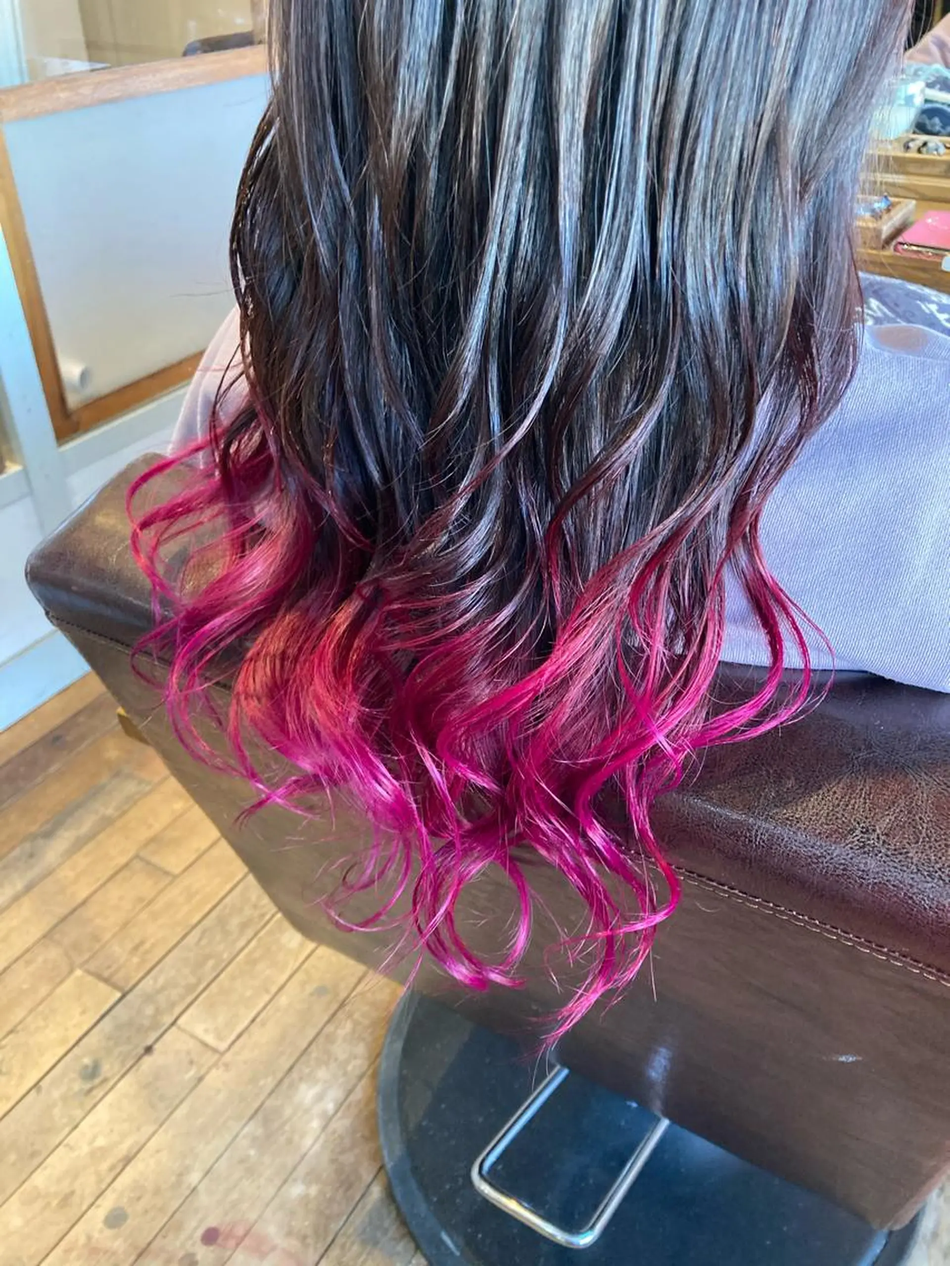 ロング タカツド ユウキのヘアスタイル