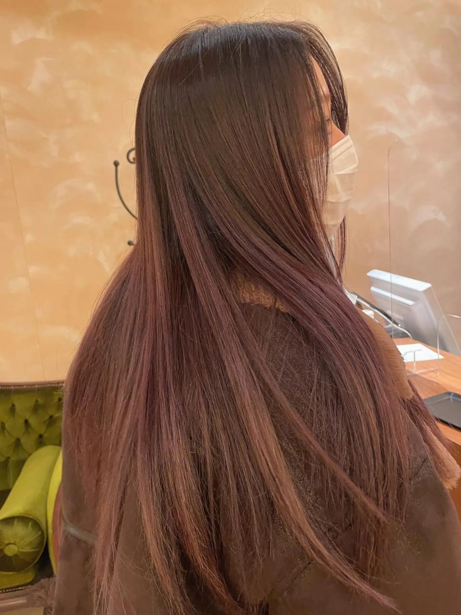 ロング ボブ ホノカのヘアスタイル