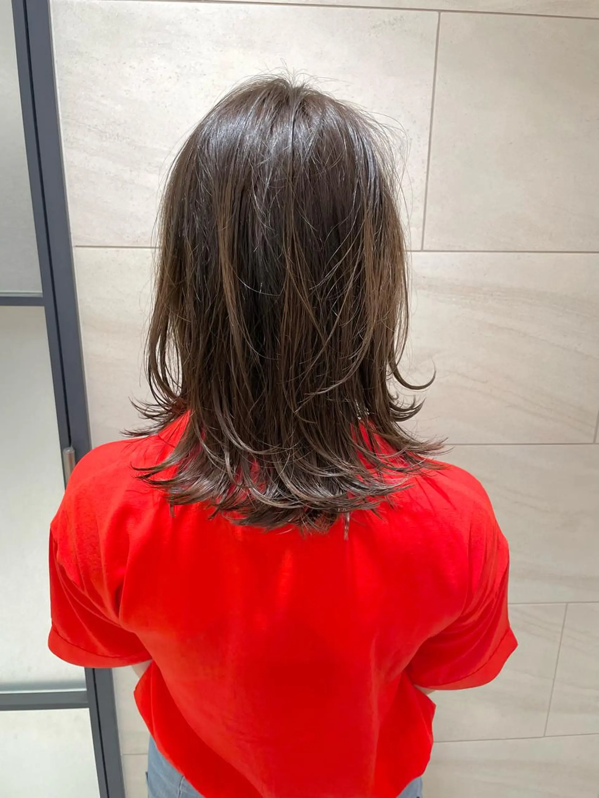 ミディアム レイヤーカット 外ハネヘア トリートメント カット ヘアカラー トリートメント ヘッドスパ ✨髪質改善✨ ✨ボブショート✨山木のヘアスタイル