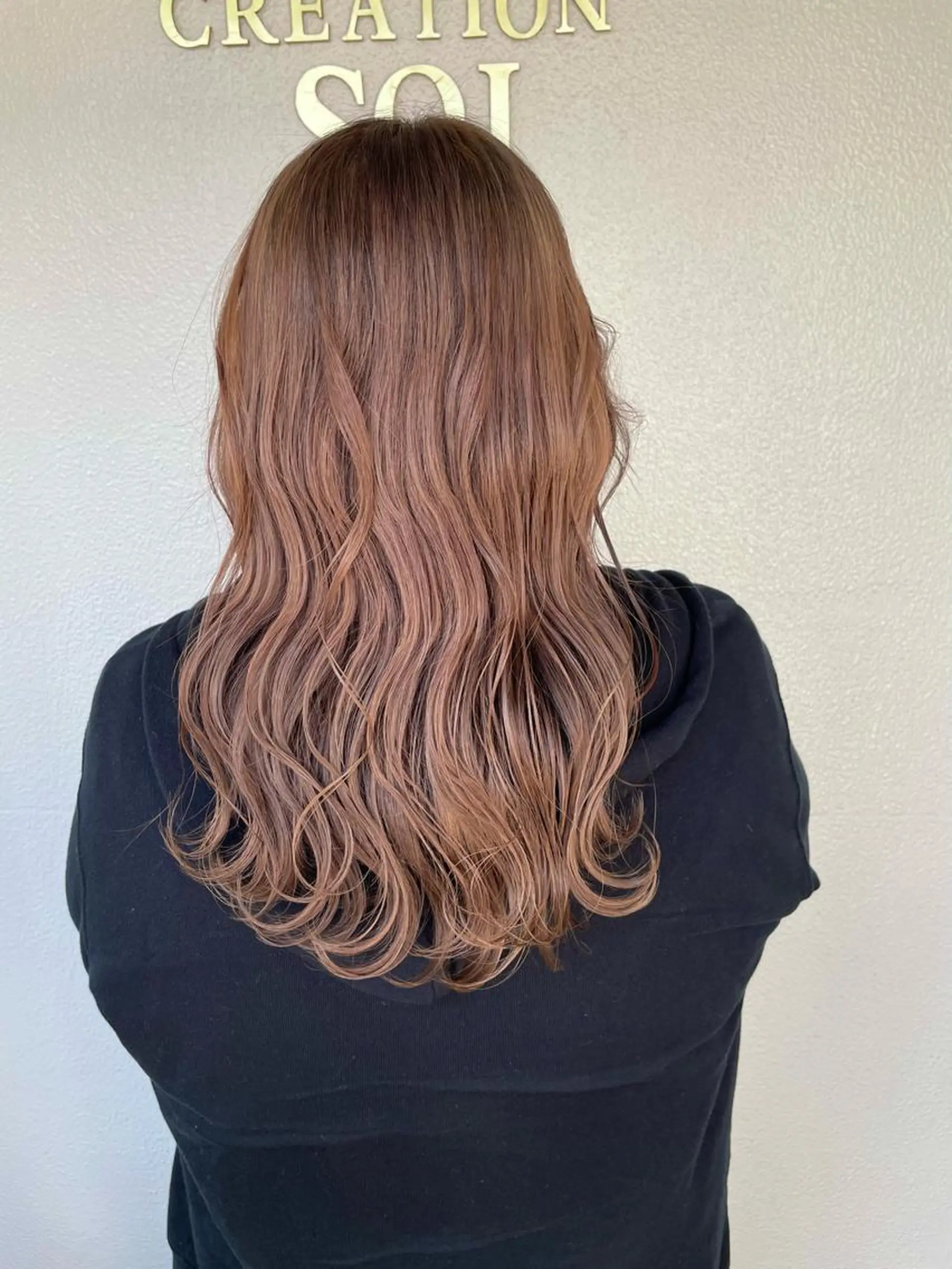 ロング カット ヘアカラー パーマ 縮毛矯正 トリートメント ヘッドスパ 岩崎 祐大のヘアスタイル