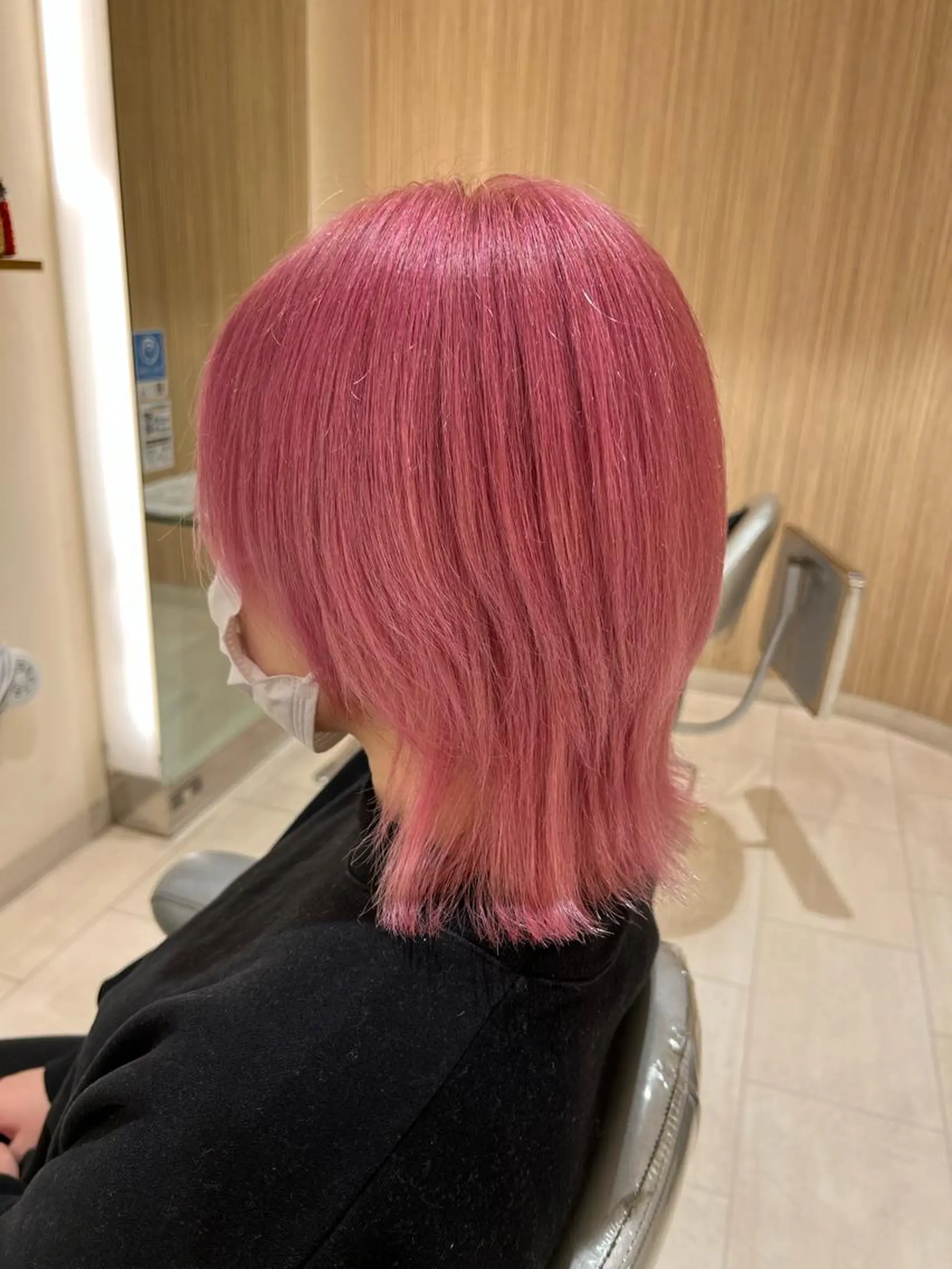 カラー ブリーチ 久永 菫のヘアスタイル