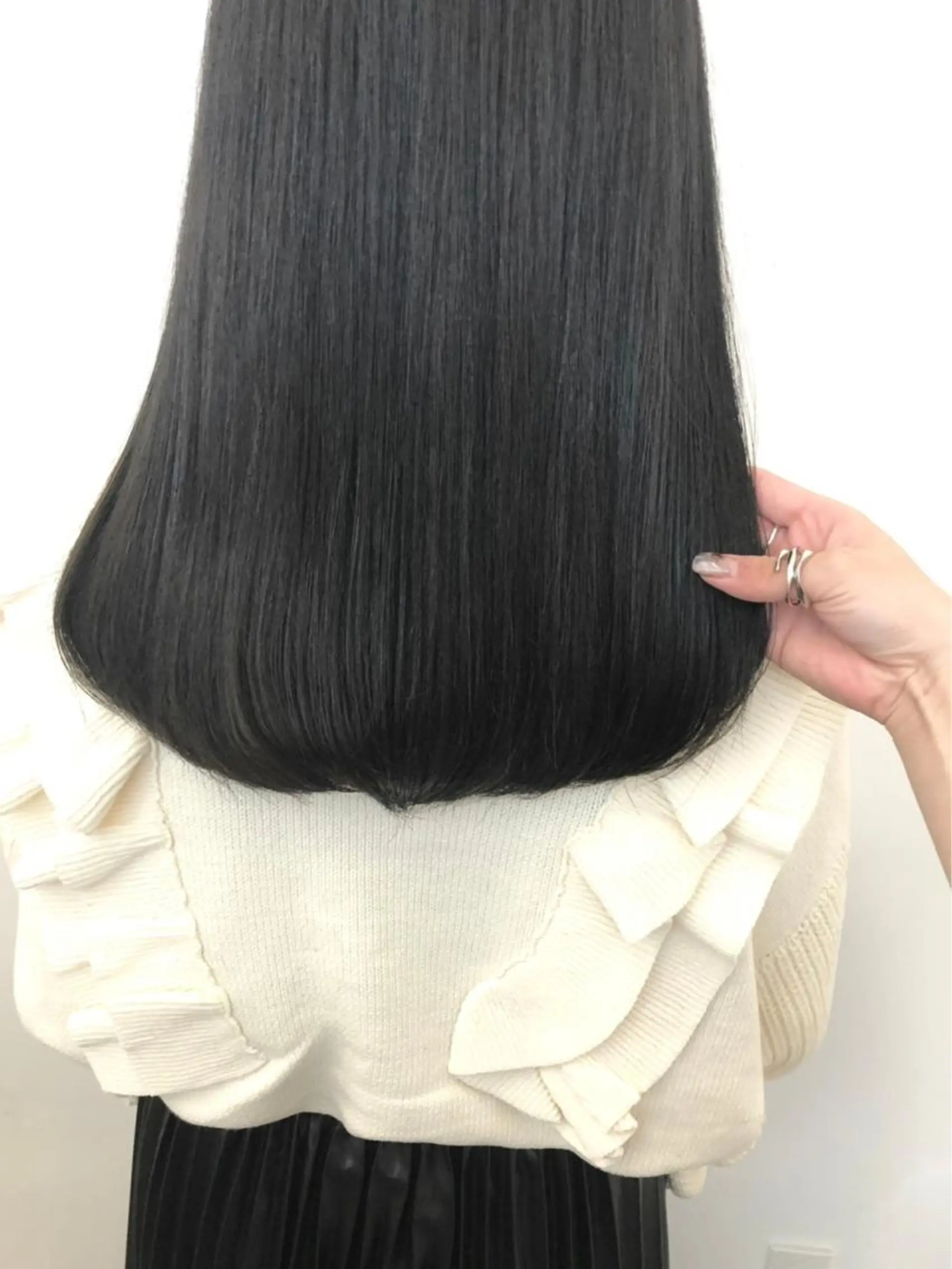 セミロング GOODDAY ヘアサロンのヘアスタイル