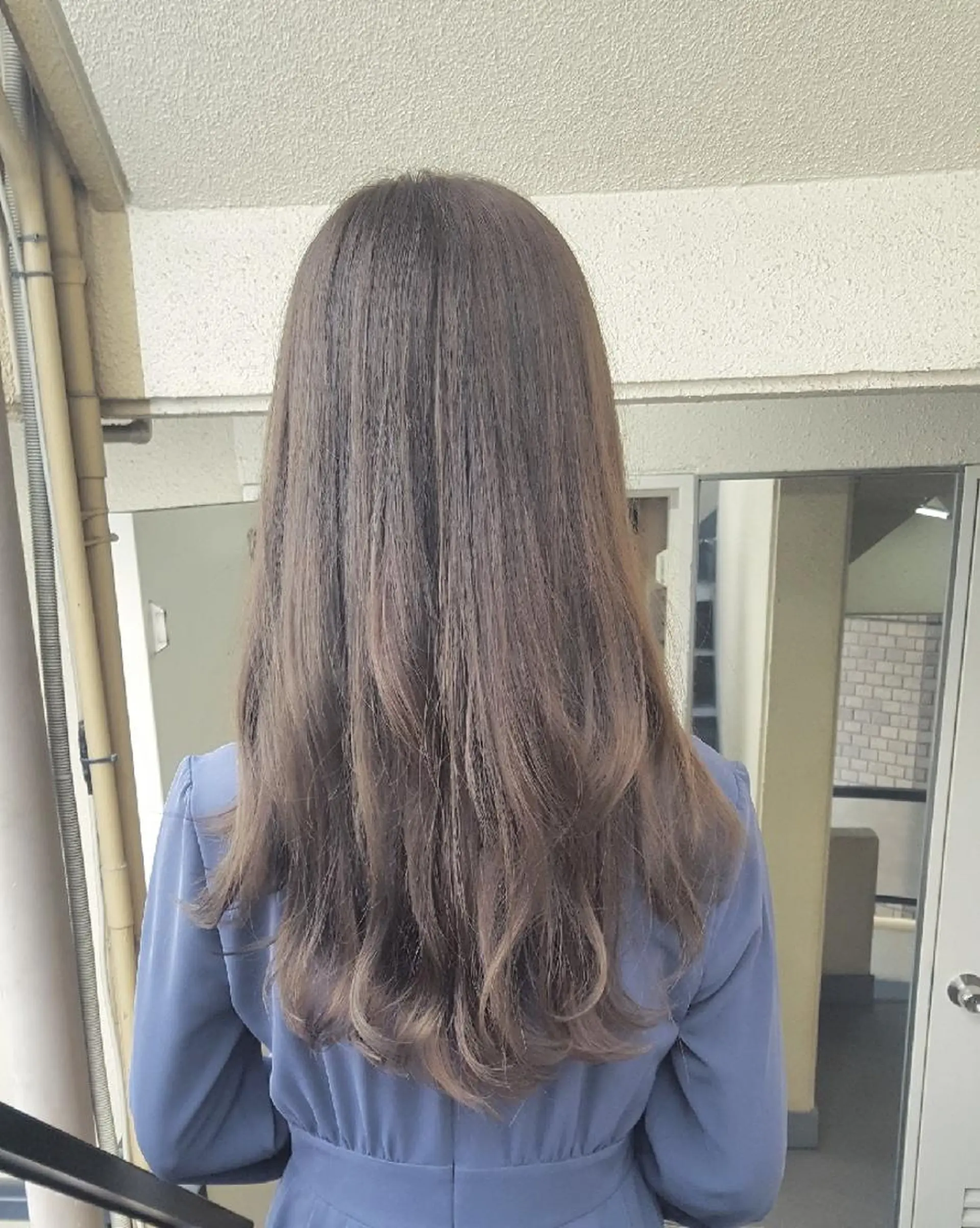 ロング カラー アッシュ ベージュカラー カット ヘアカラー トリートメント 🔳髪質改善🔳 岡本陽のヘアスタイル