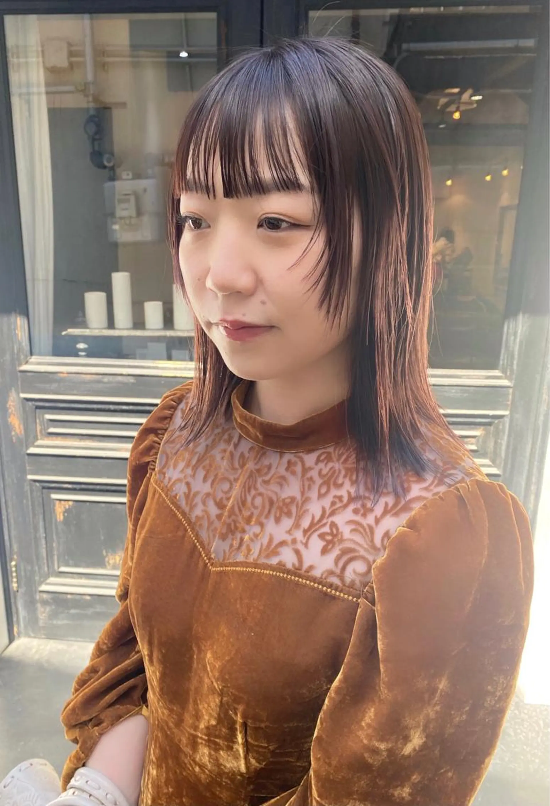 ミディアム カラー ブリーチ ブラウンカラー 透明感カラー カット ヘアカラー トリートメント tonari 梅田、中崎町のヘアスタイル