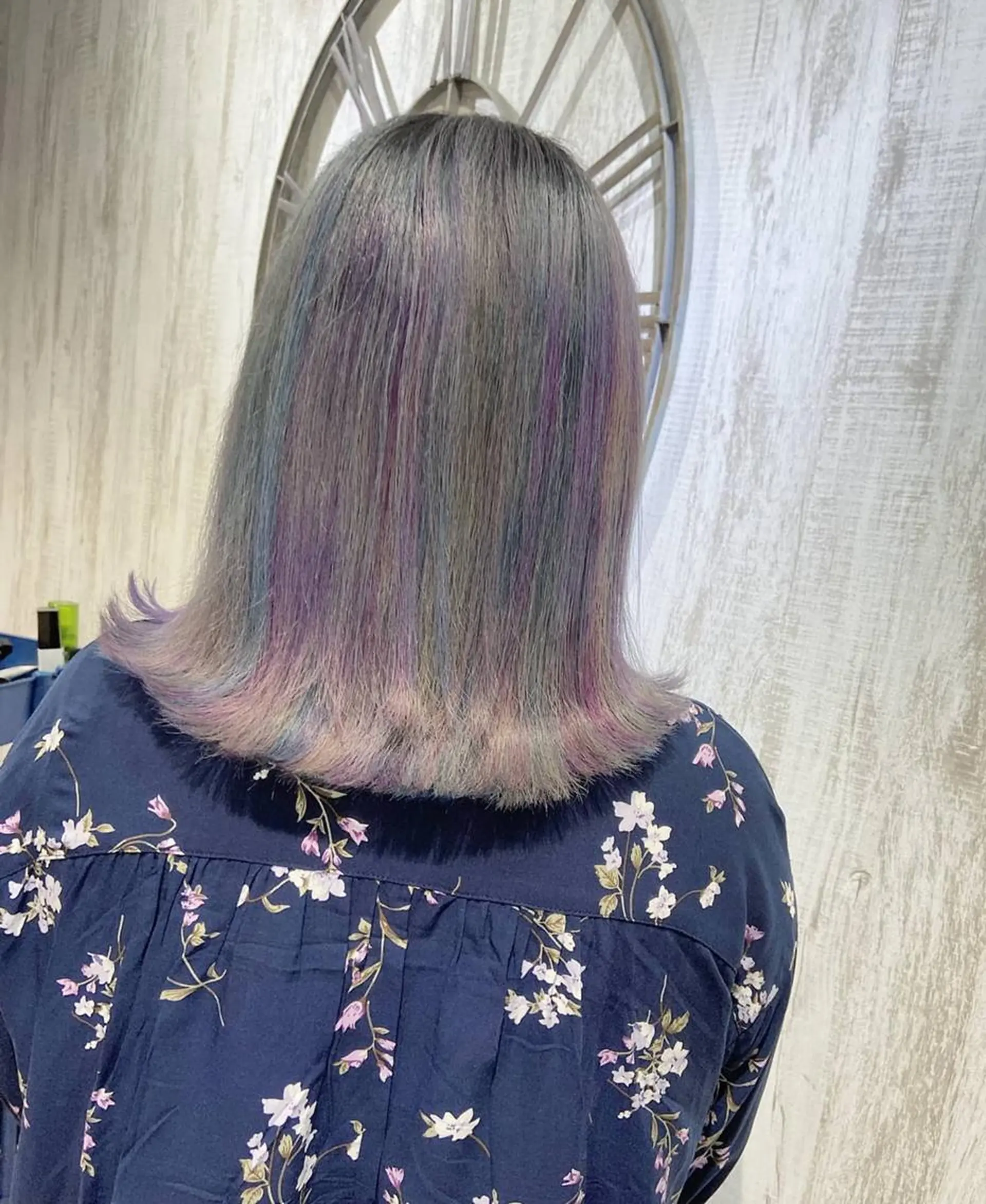 セミロング カラー アディクシーカラー アッシュ バレイヤージュ ブリーチ ケアブリーチ corazon ブリーチのヘアスタイル